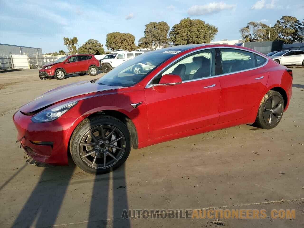 5YJ3E1EA0KF464061 TESLA MODEL 3 2019