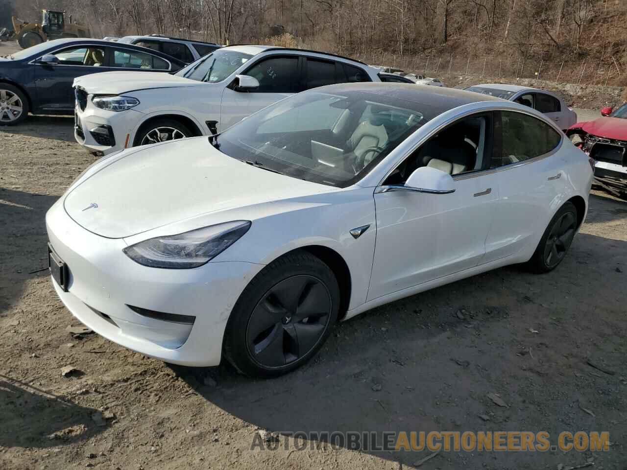 5YJ3E1EA0KF484276 TESLA MODEL 3 2019