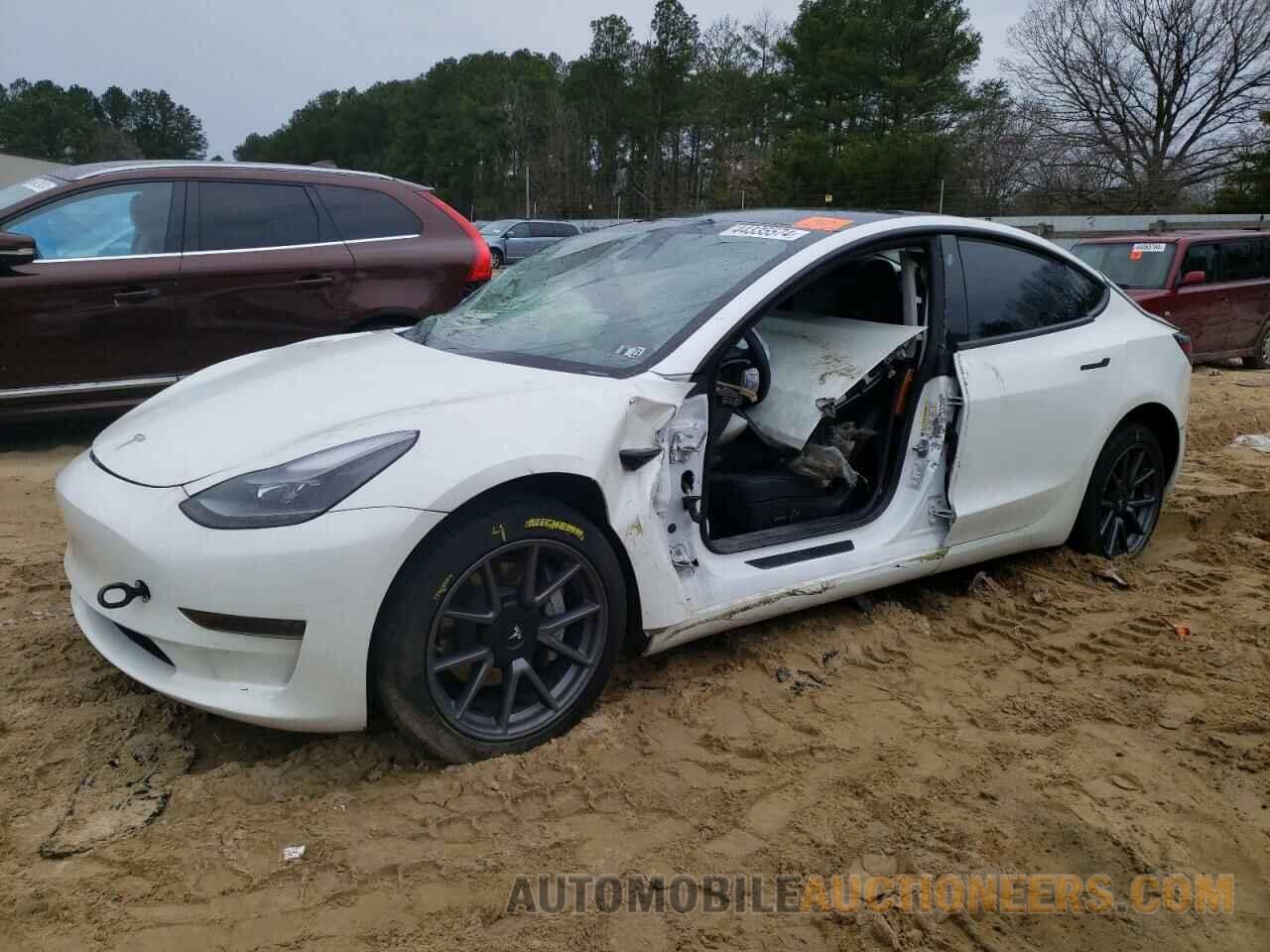 5YJ3E1EA0MF017040 TESLA MODEL 3 2021