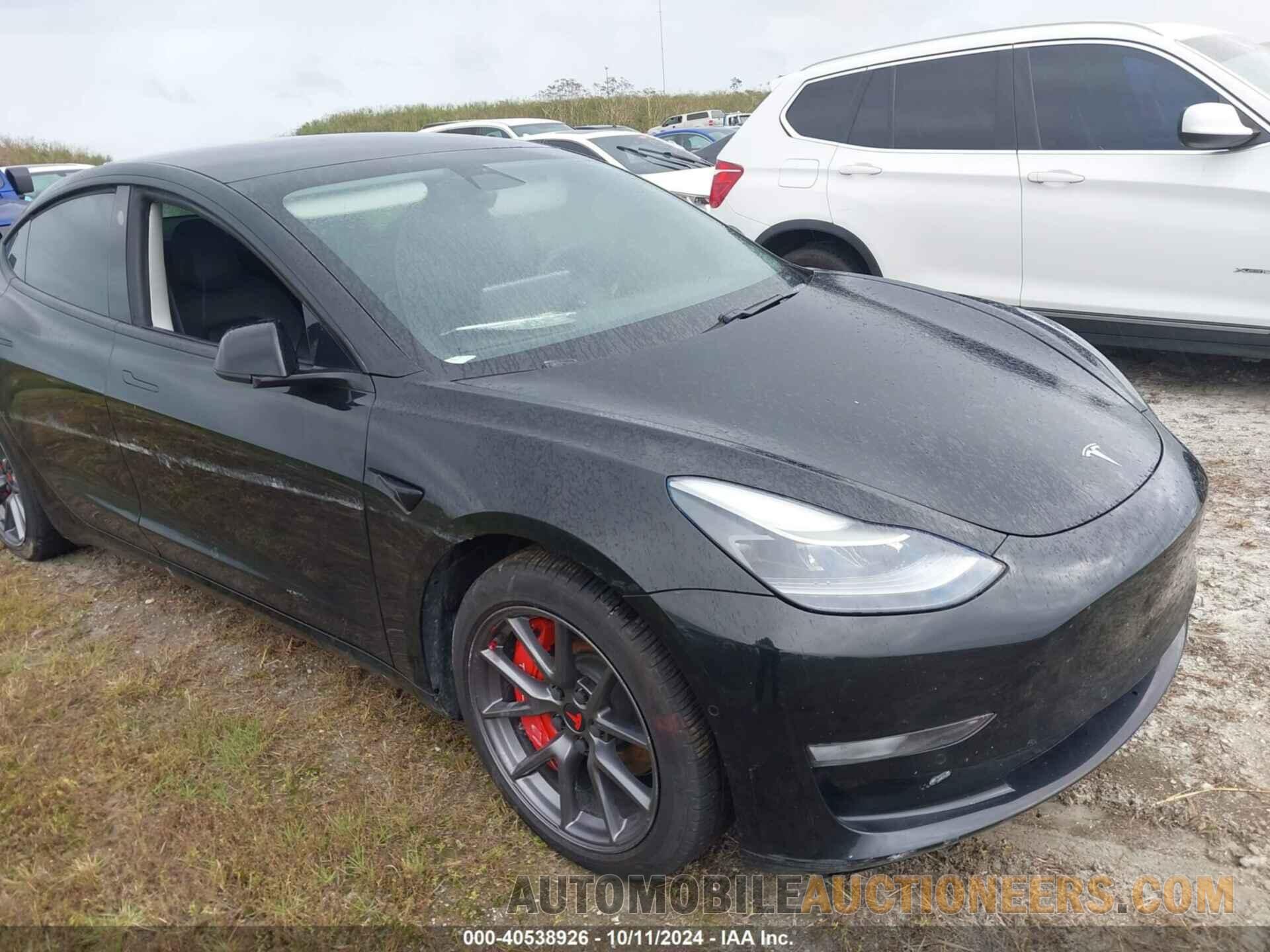 5YJ3E1EA0MF077805 TESLA MODEL 3 2021