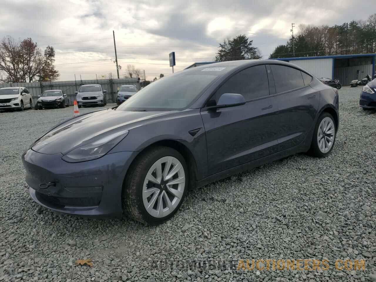 5YJ3E1EA0MF084124 TESLA MODEL 3 2021