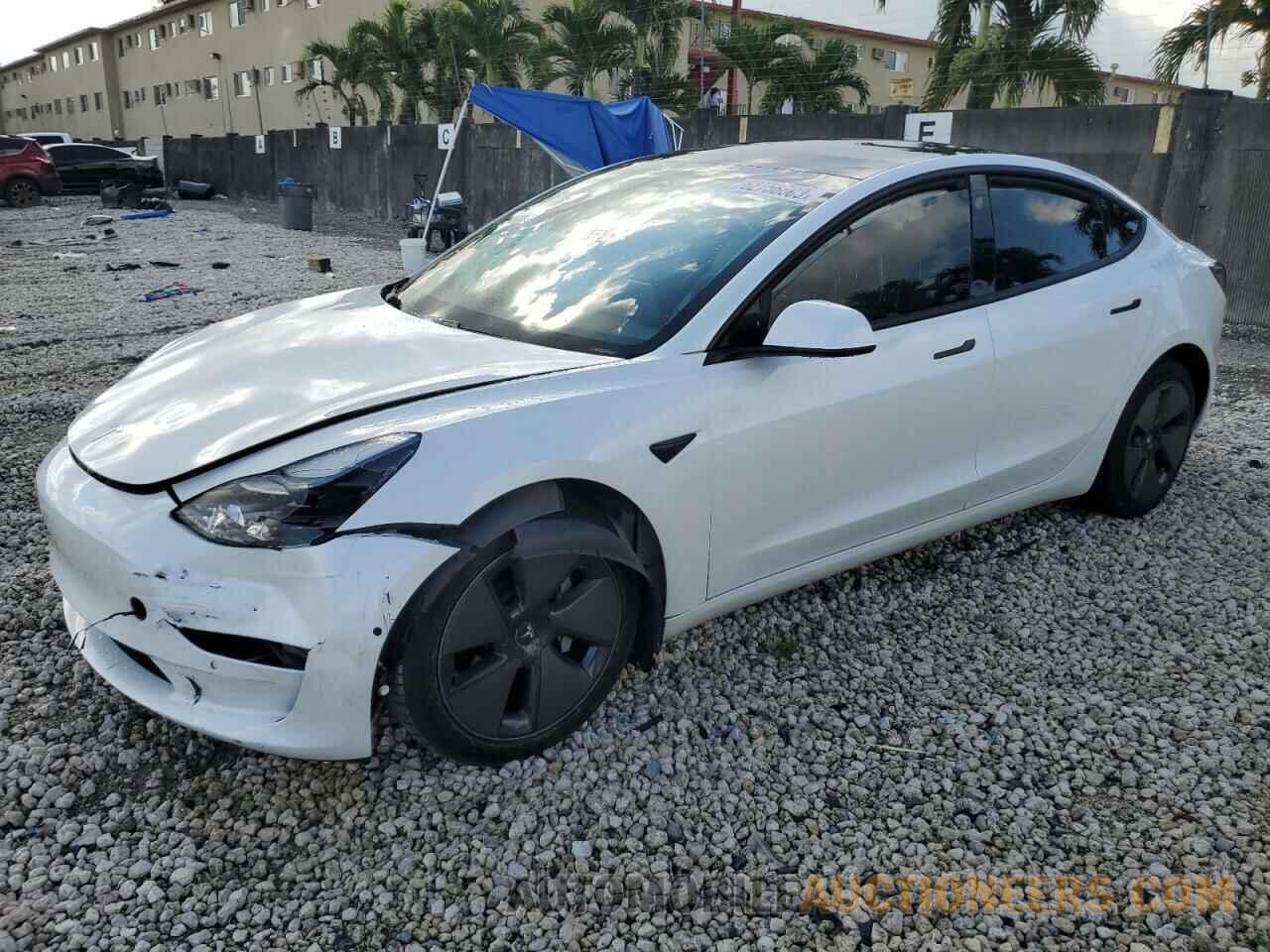 5YJ3E1EA0MF084902 TESLA MODEL 3 2021