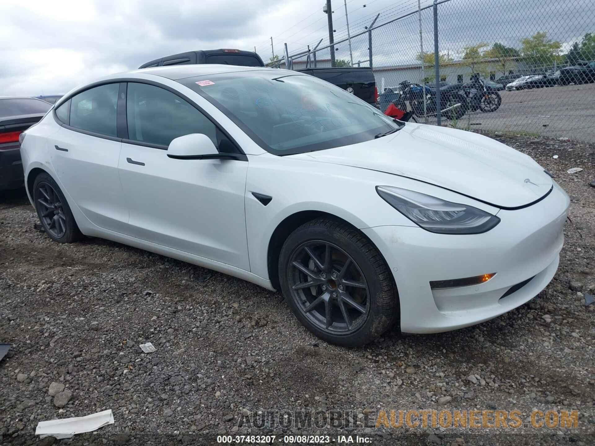 5YJ3E1EA0MF851437 TESLA MODEL 3 2021