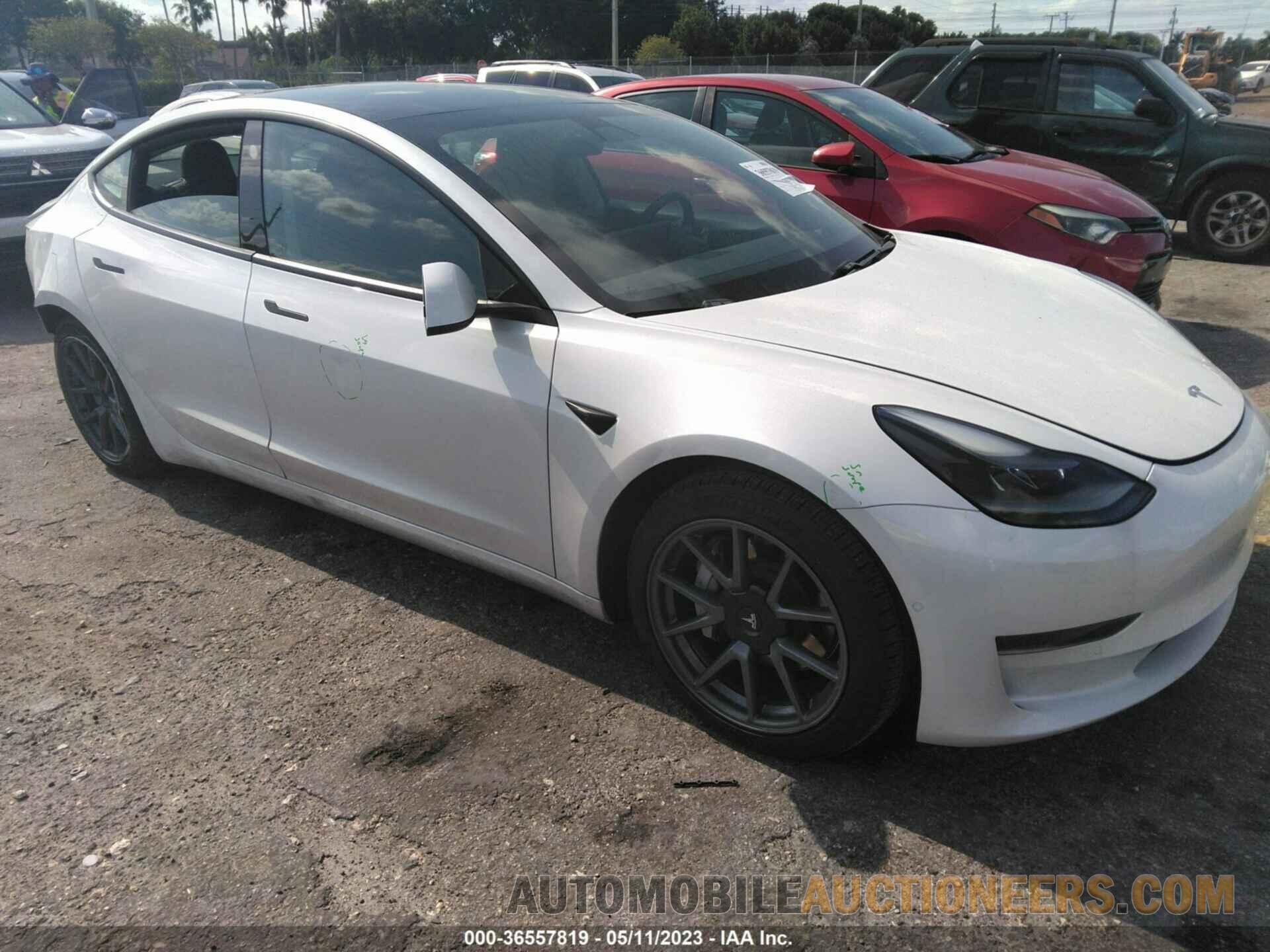 5YJ3E1EA0MF921468 TESLA MODEL 3 2021