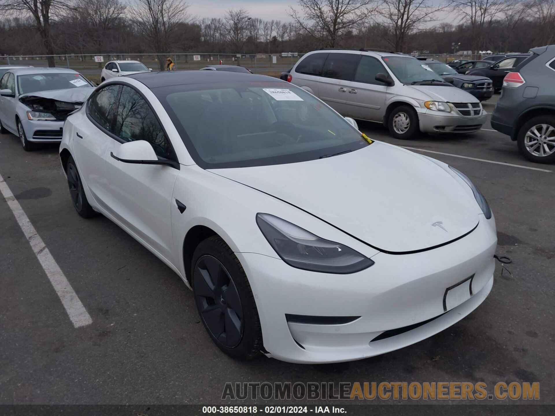 5YJ3E1EA0MF922801 TESLA MODEL 3 2021