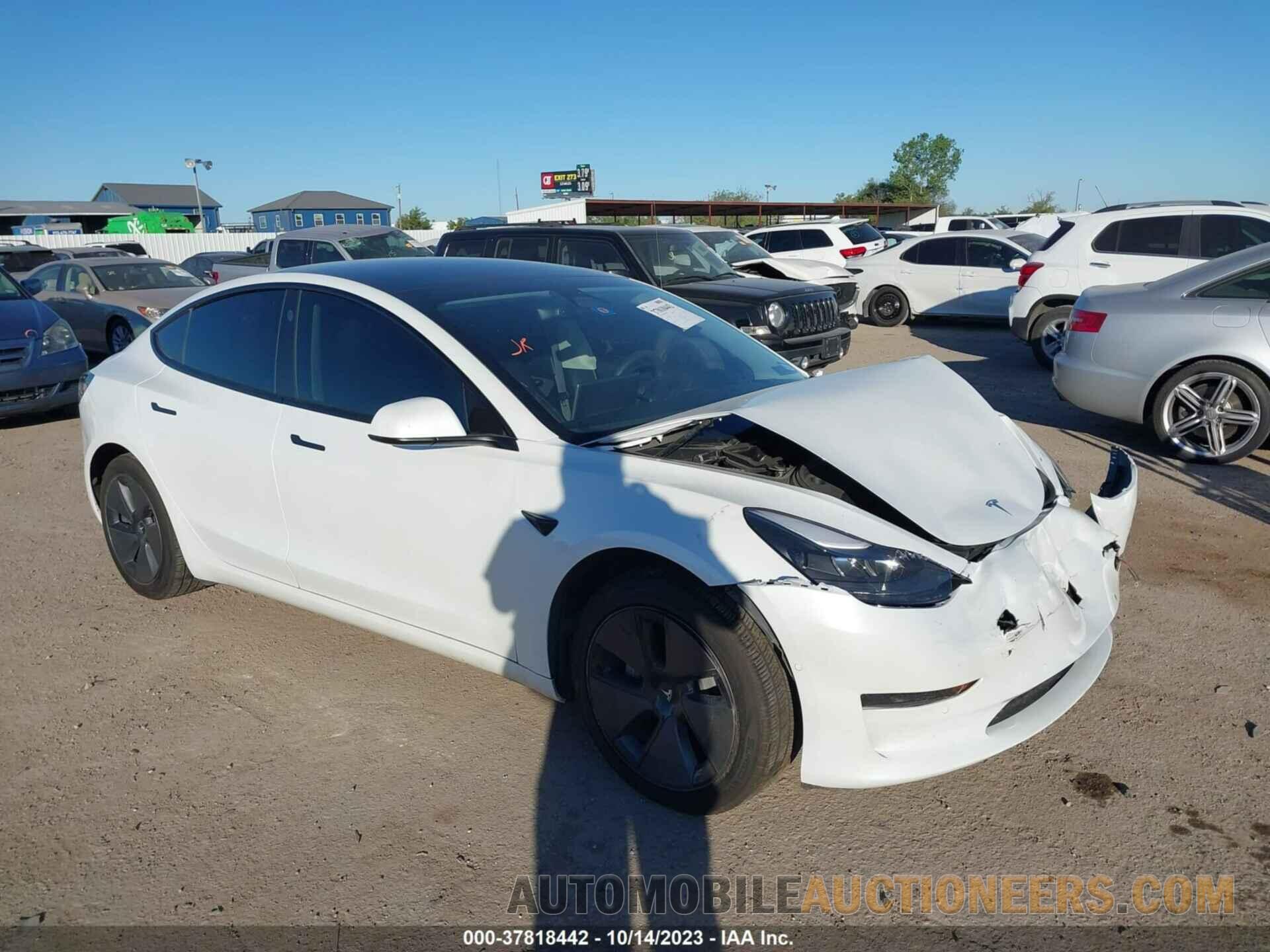 5YJ3E1EA0MF923379 TESLA MODEL 3 2021