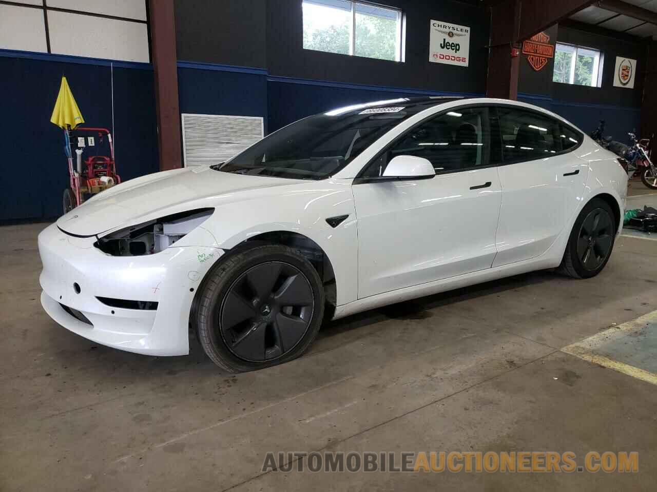 5YJ3E1EA0MF923544 TESLA MODEL 3 2021