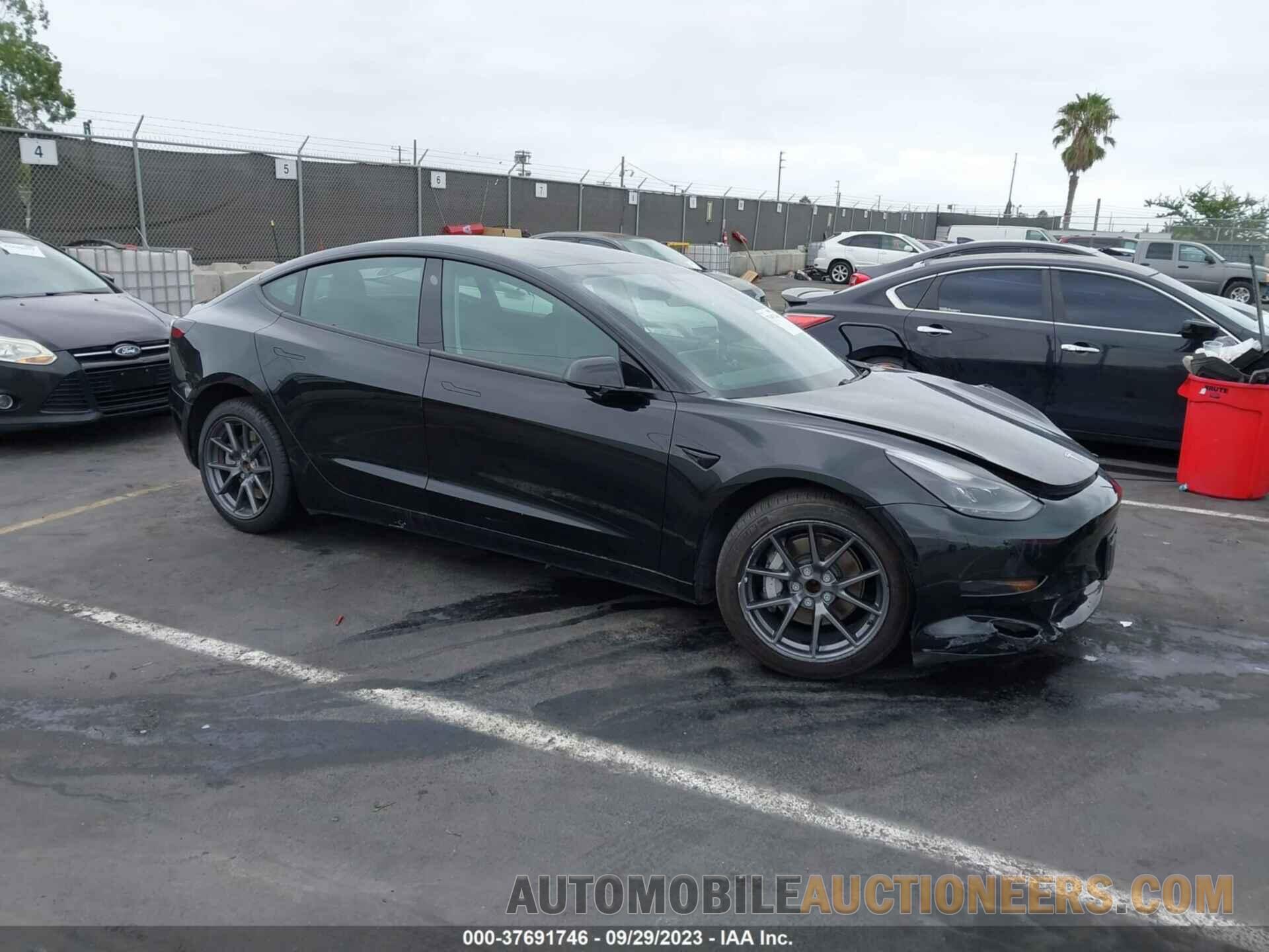 5YJ3E1EA0MF997742 TESLA MODEL 3 2021