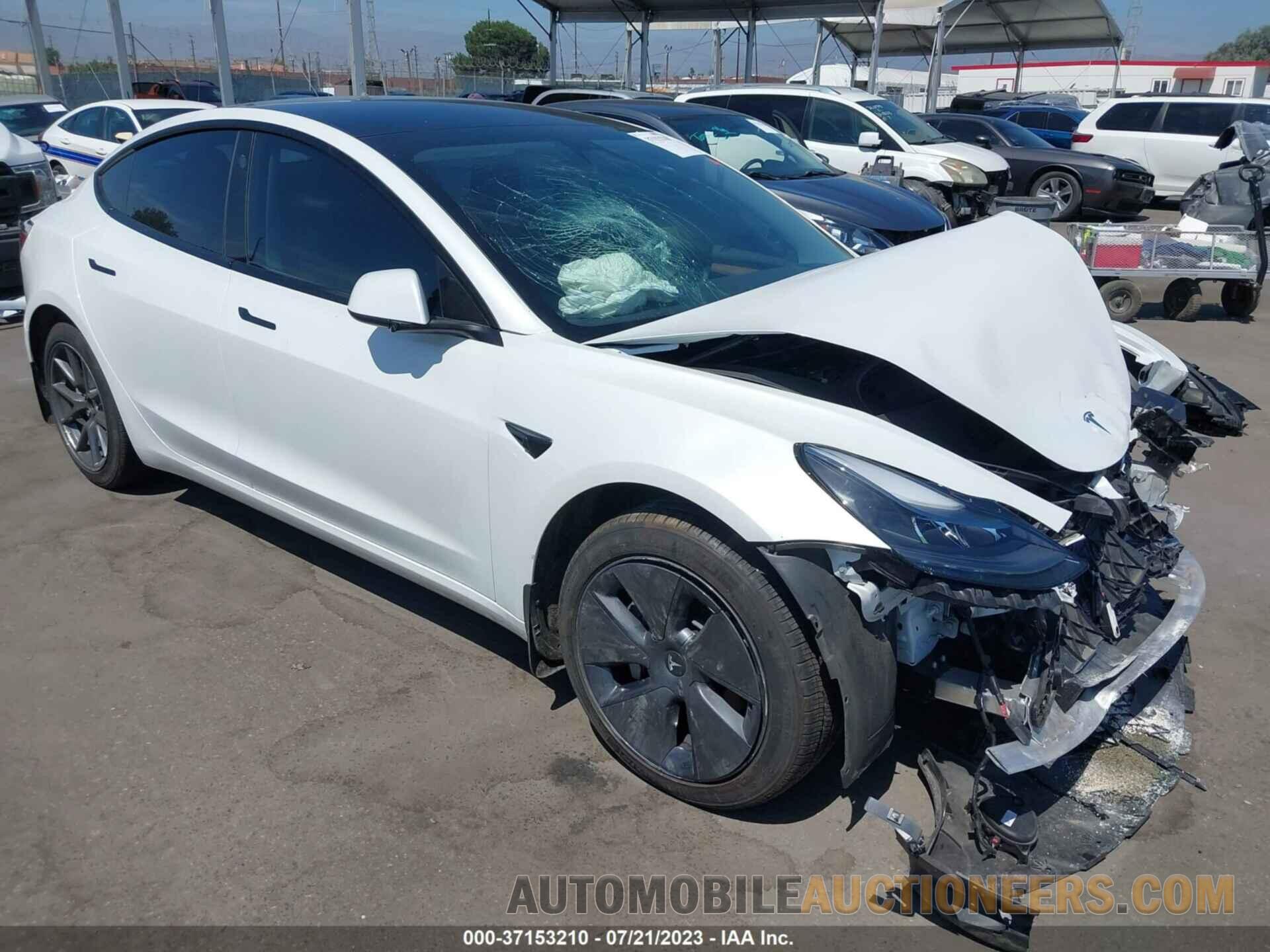 5YJ3E1EA0NF156988 TESLA MODEL 3 2022