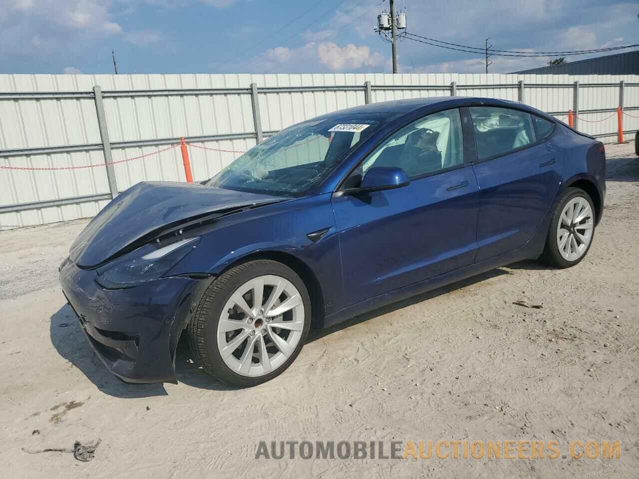 5YJ3E1EA0NF192129 TESLA MODEL 3 2022