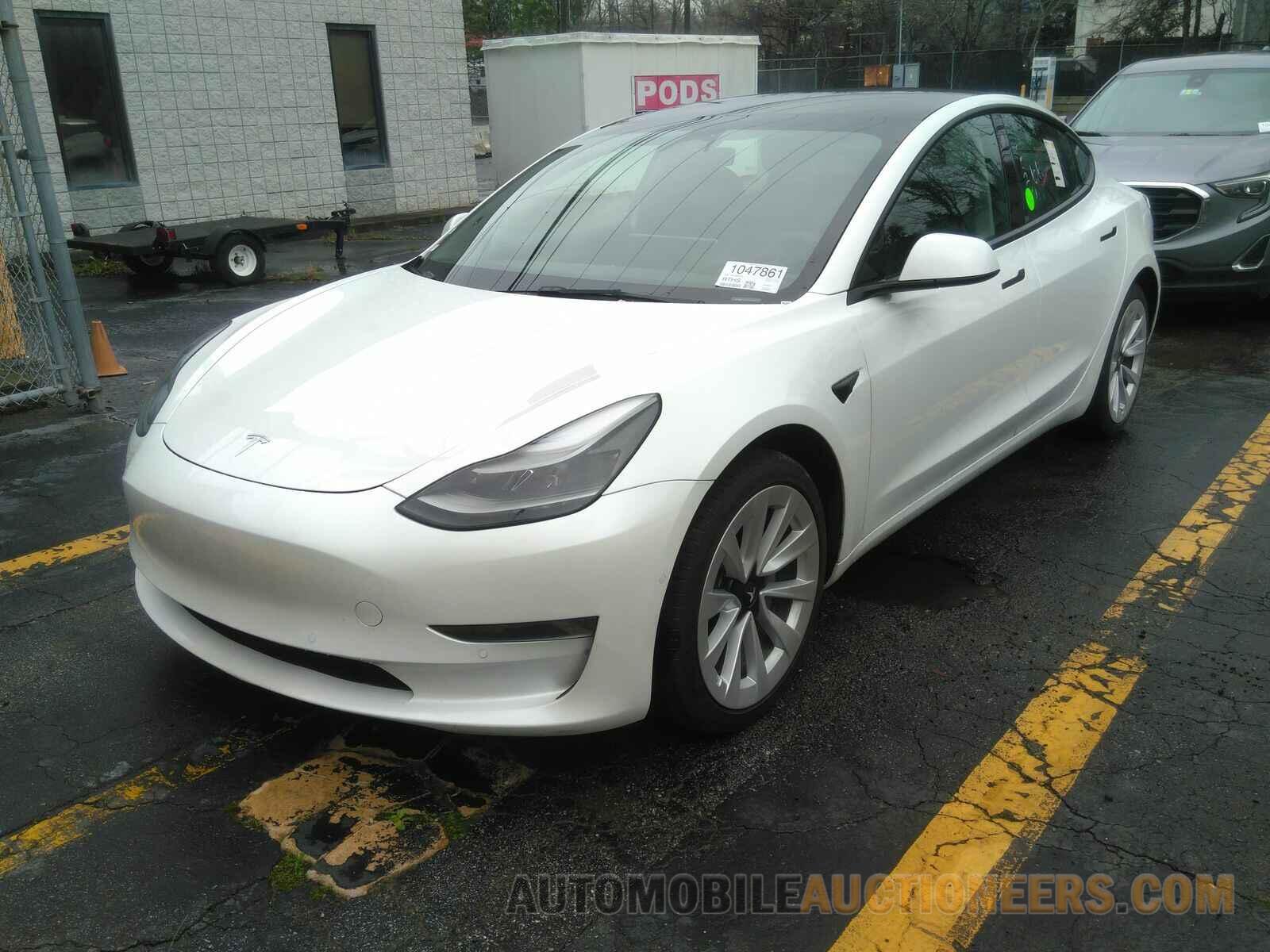 5YJ3E1EA0NF288245 Tesla Model 3 2022