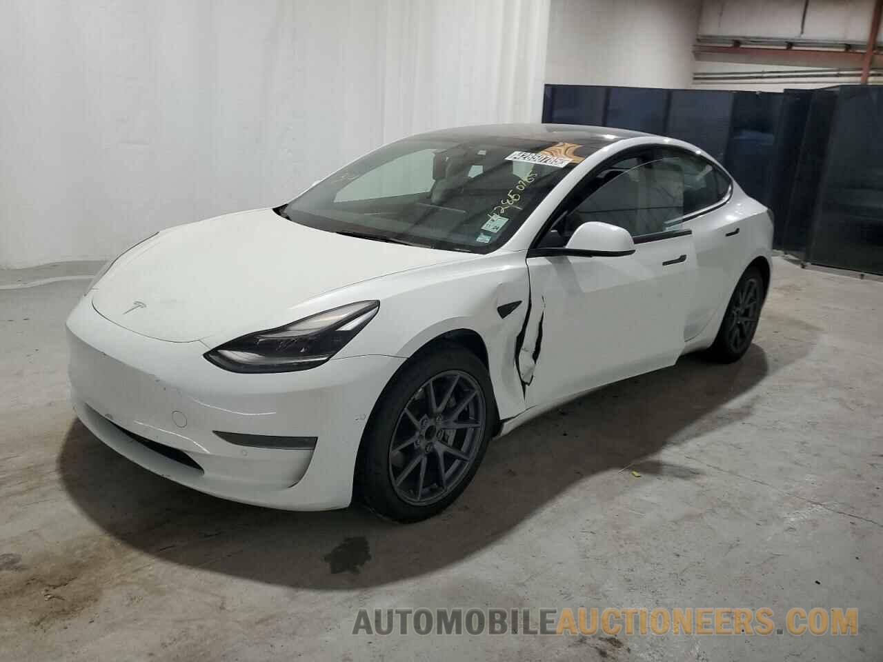 5YJ3E1EA0NF288651 TESLA MODEL 3 2022