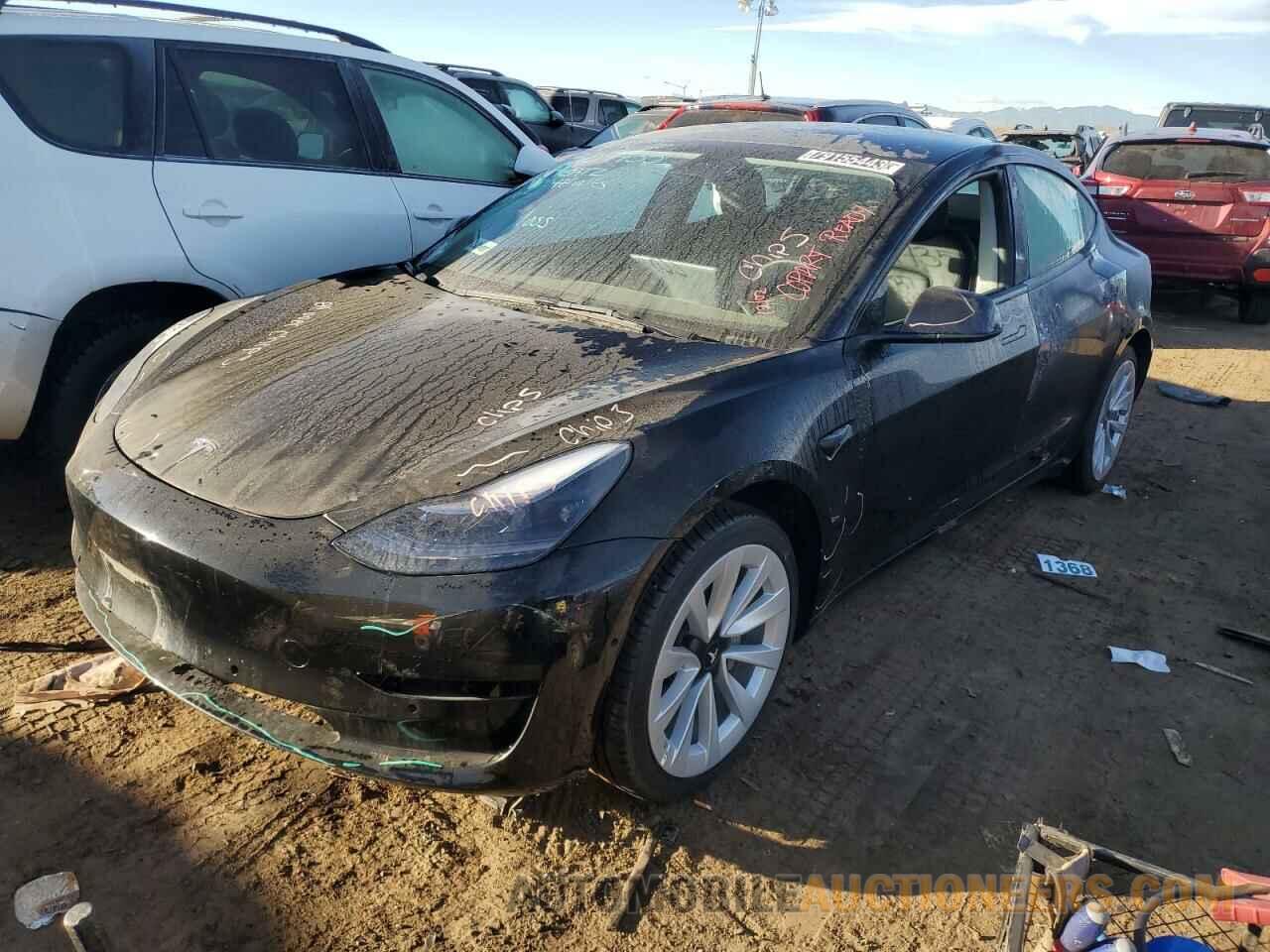 5YJ3E1EA0NF304735 TESLA MODEL 3 2022