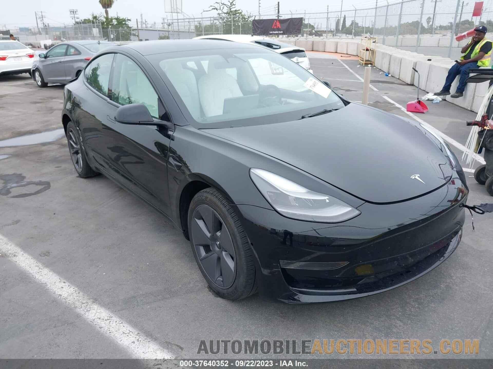 5YJ3E1EA0NF321809 TESLA MODEL 3 2022