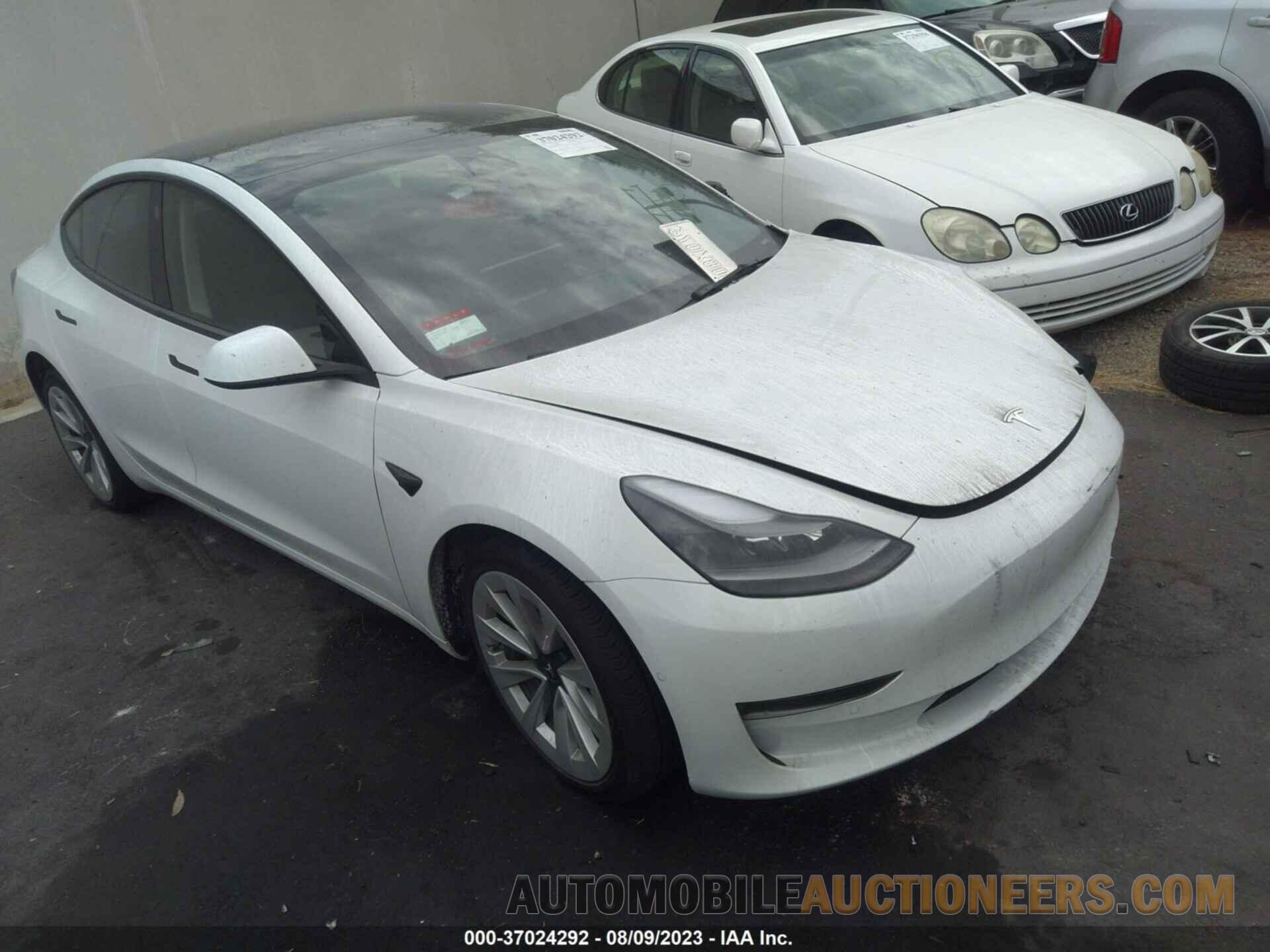 5YJ3E1EA0NF358326 TESLA MODEL 3 2022