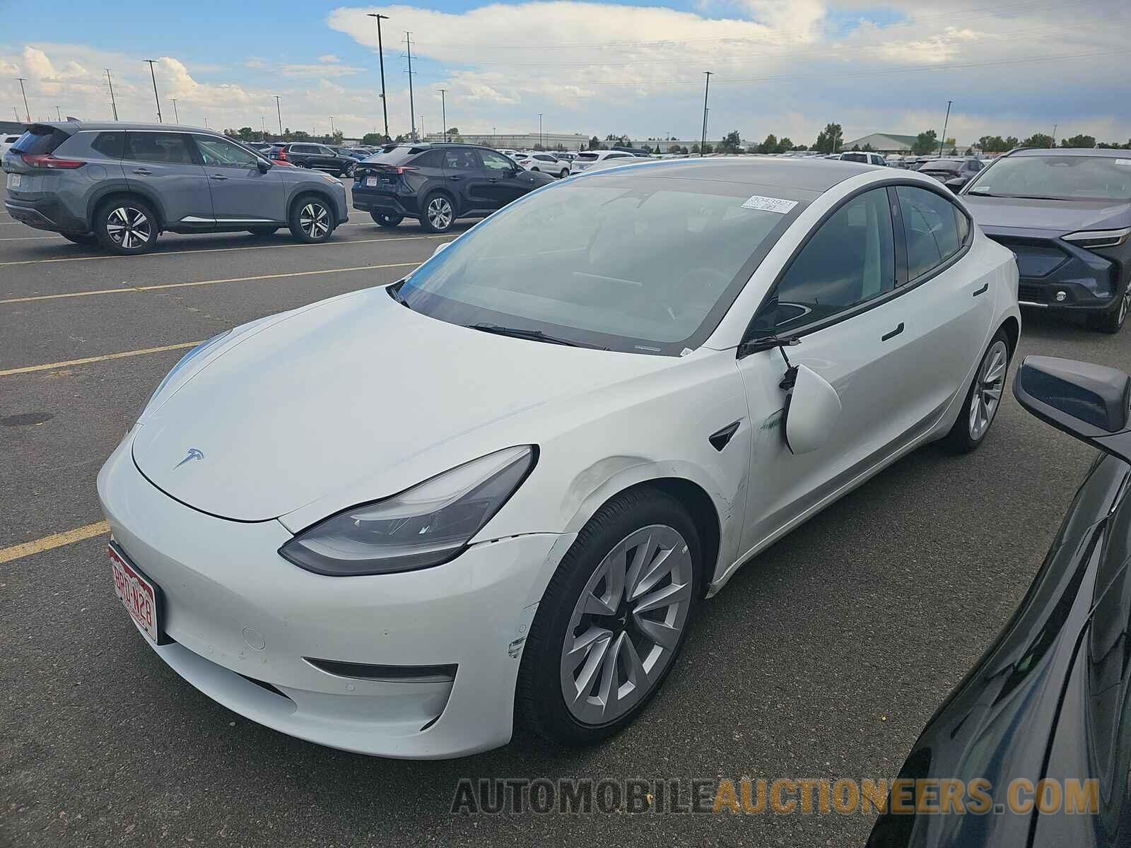 5YJ3E1EA0NF368970 Tesla Model 3 2022