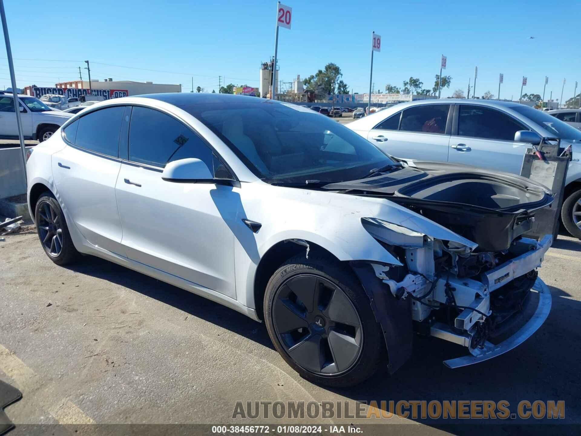 5YJ3E1EA0NF374333 TESLA MODEL 3 2022