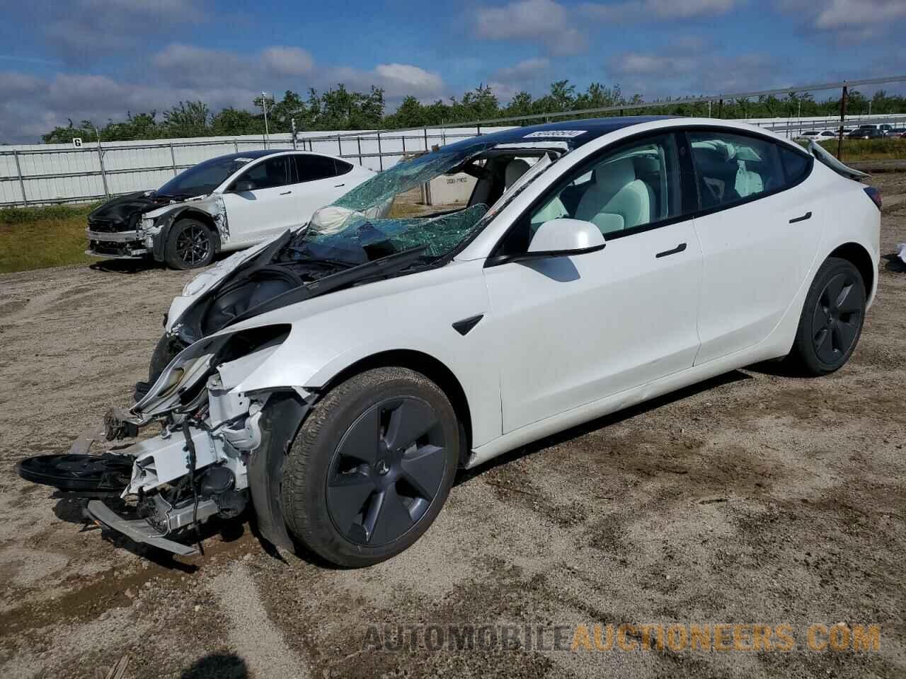 5YJ3E1EA0PF477366 TESLA MODEL 3 2023