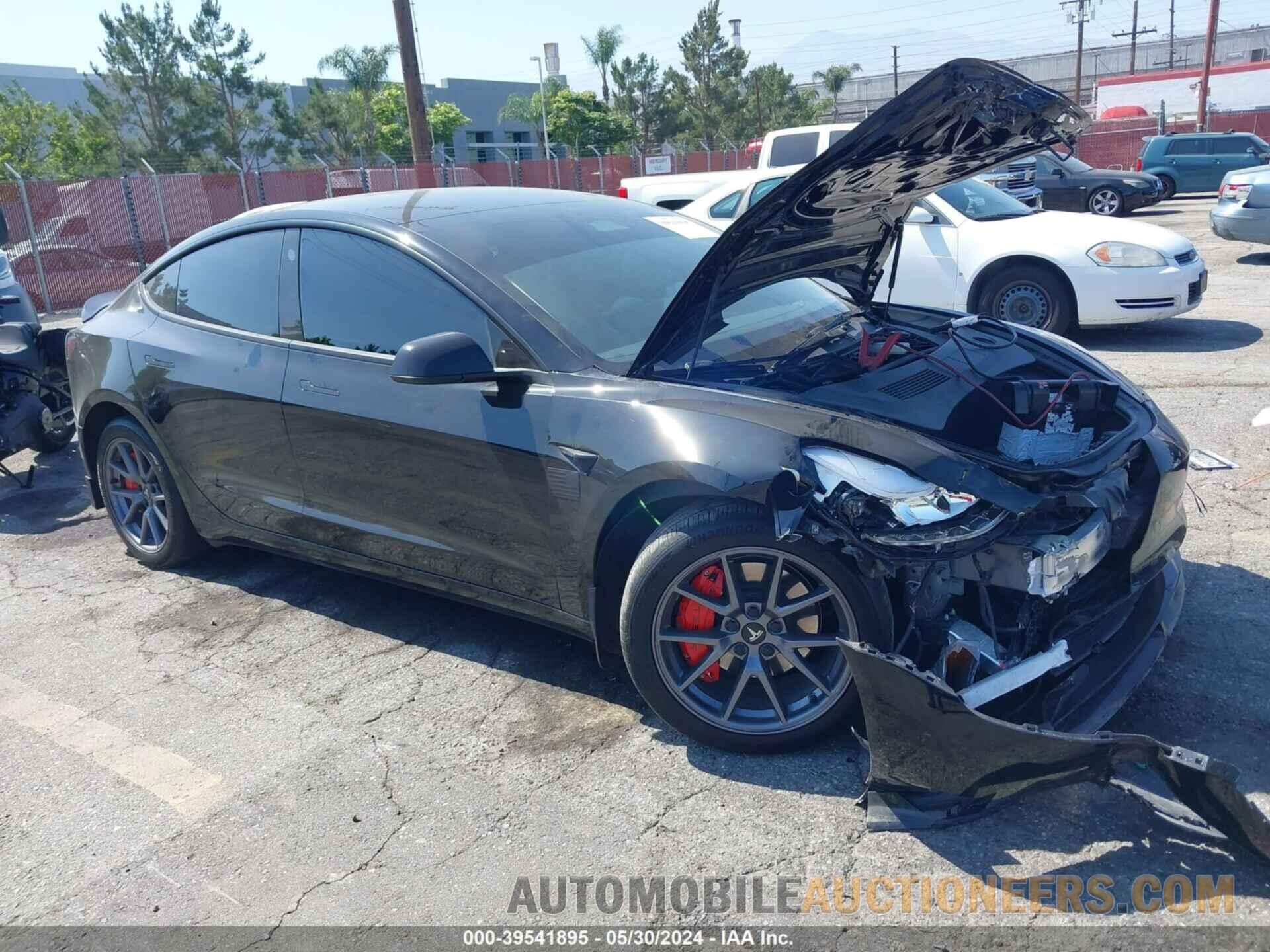 5YJ3E1EA0PF638573 TESLA MODEL 3 2023