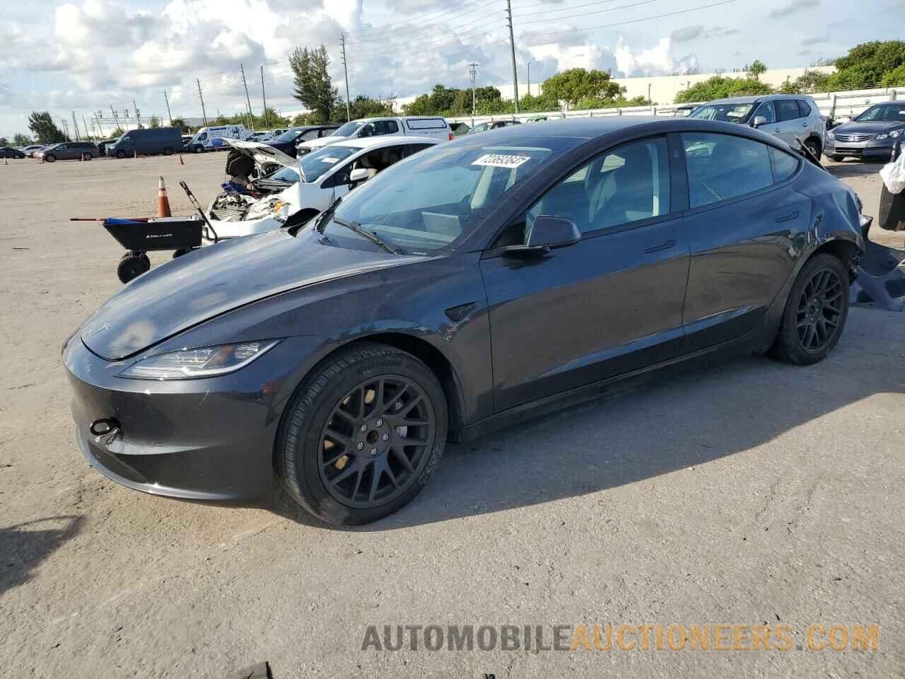 5YJ3E1EA0RF742998 TESLA MODEL 3 2024