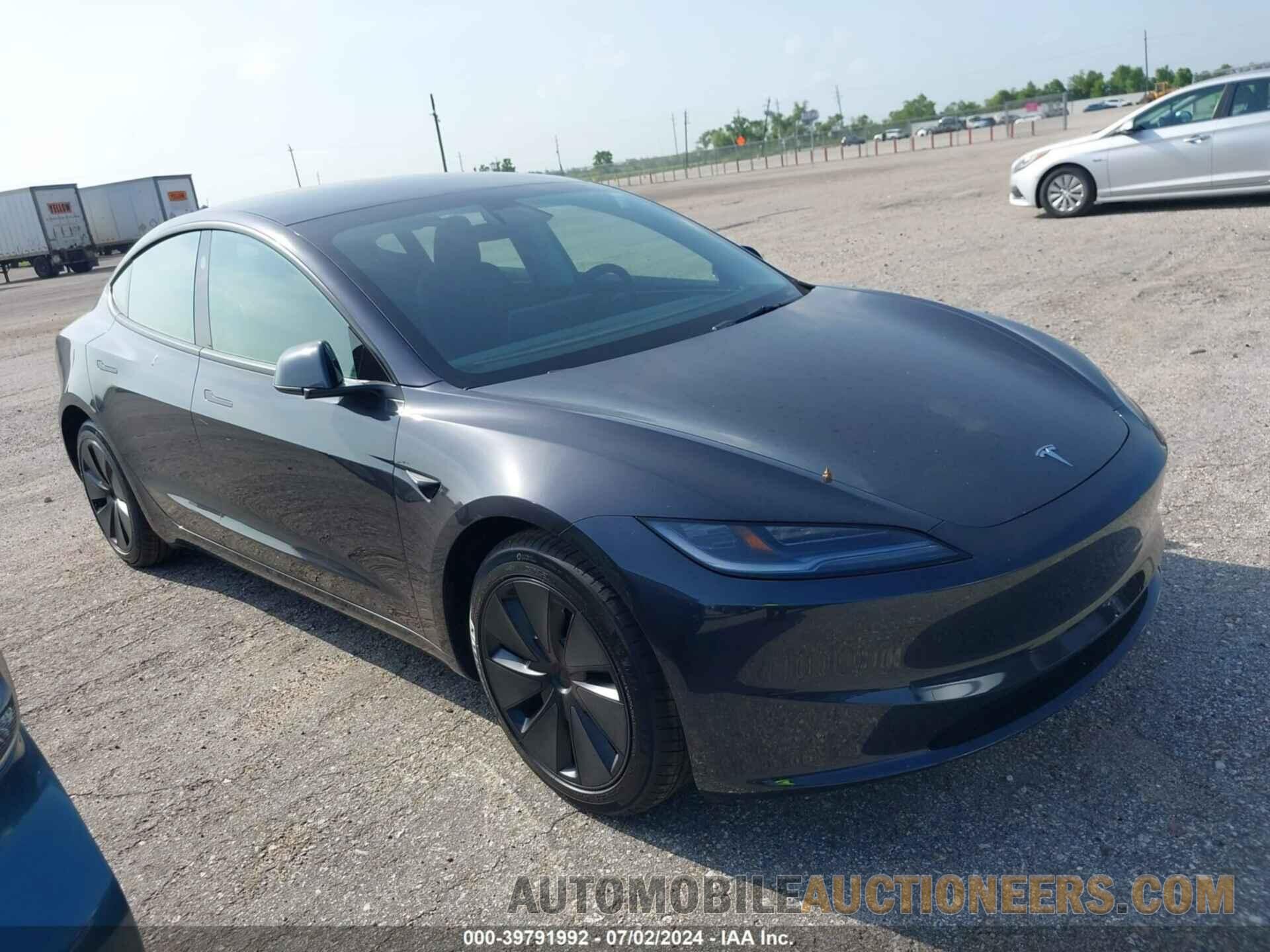 5YJ3E1EA0RF765679 TESLA MODEL 3 2024