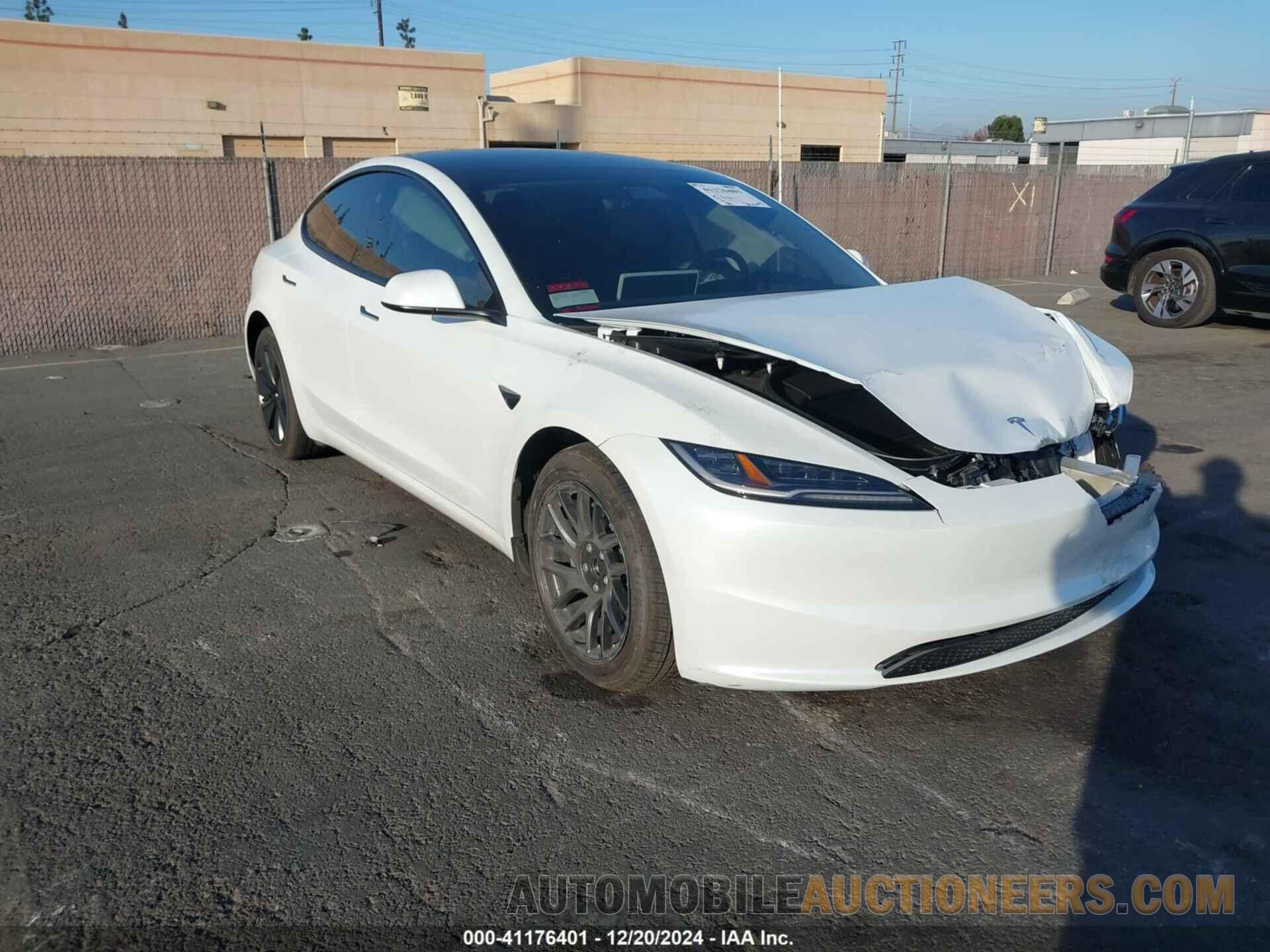 5YJ3E1EA0RF826237 TESLA MODEL 3 2024