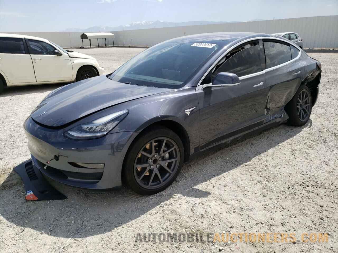 5YJ3E1EA1JF002798 TESLA MODEL 3 2018