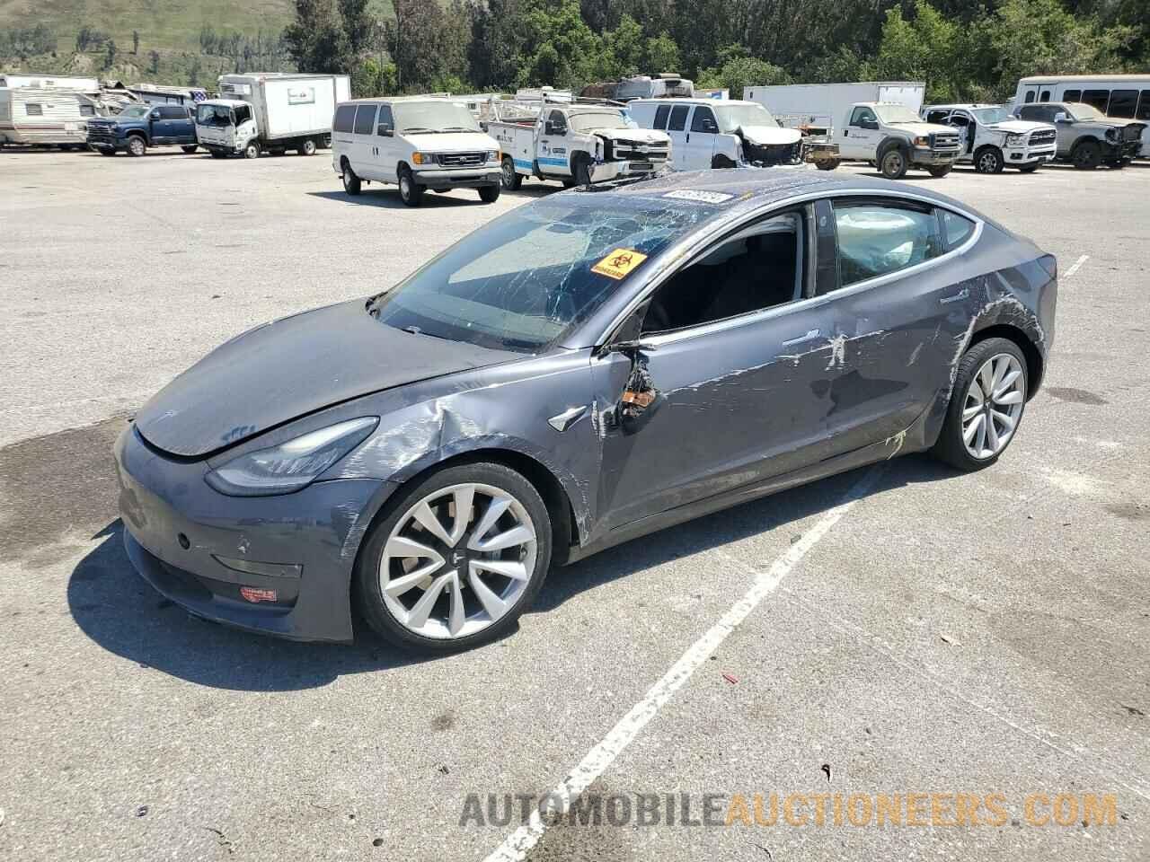 5YJ3E1EA1JF005961 TESLA MODEL 3 2018