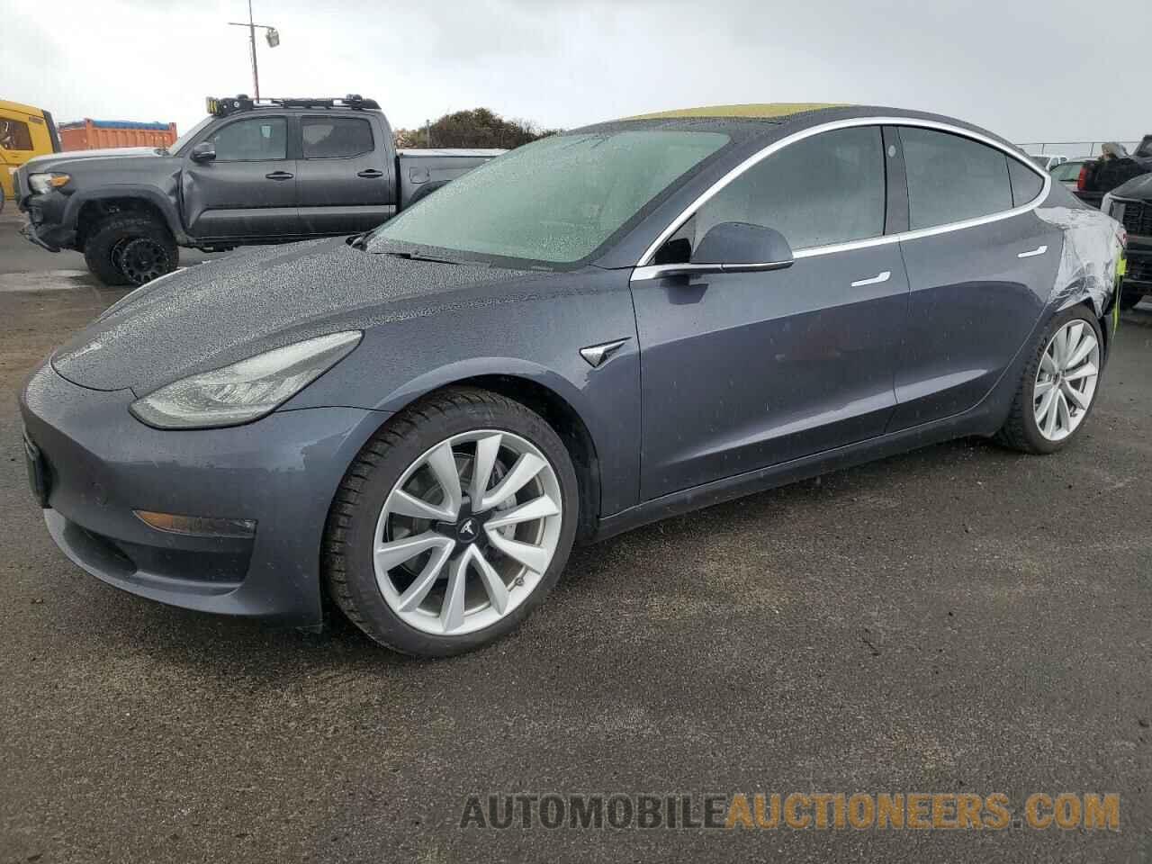 5YJ3E1EA1JF009430 TESLA MODEL 3 2018