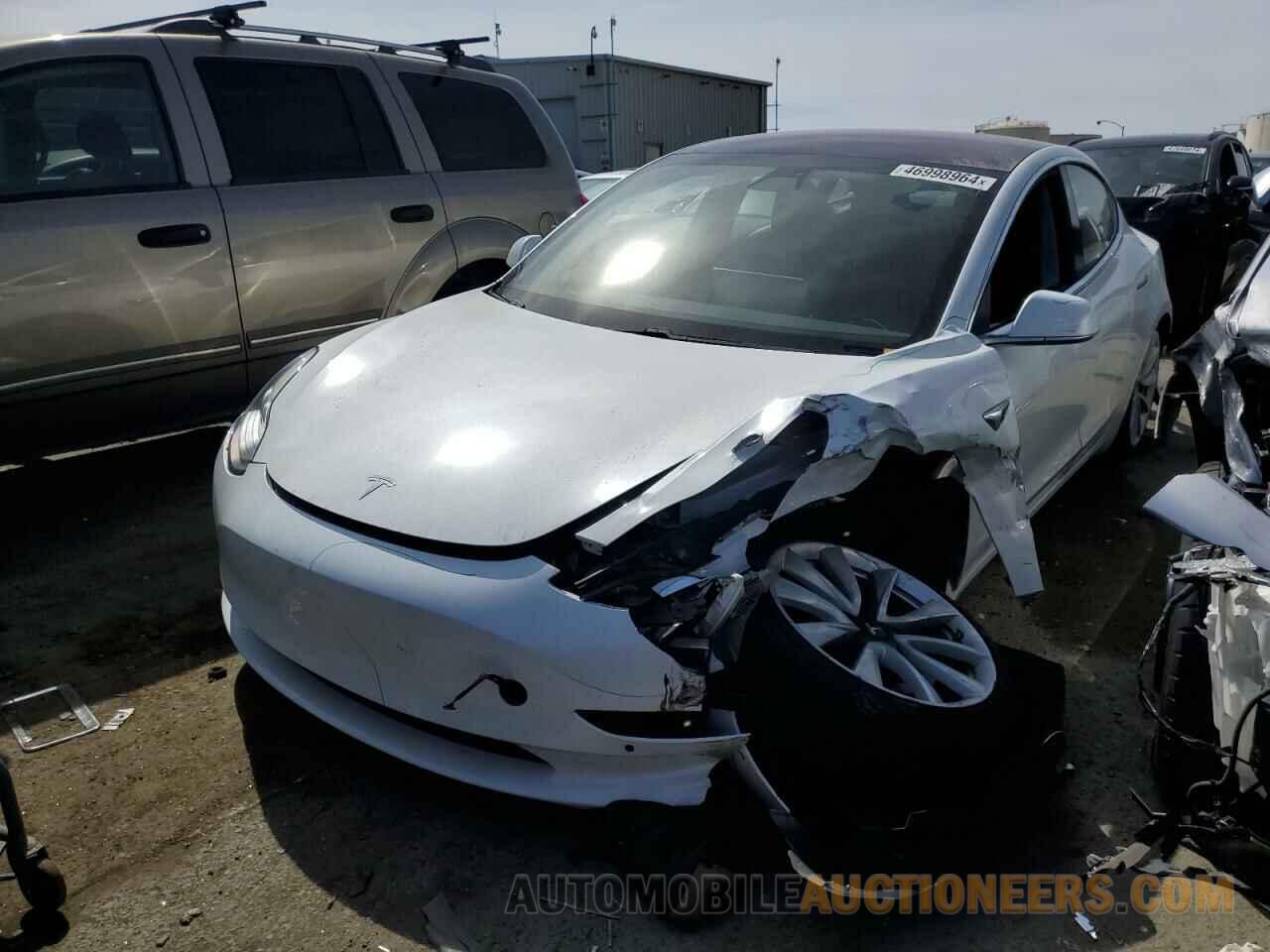 5YJ3E1EA1JF011226 TESLA MODEL 3 2018