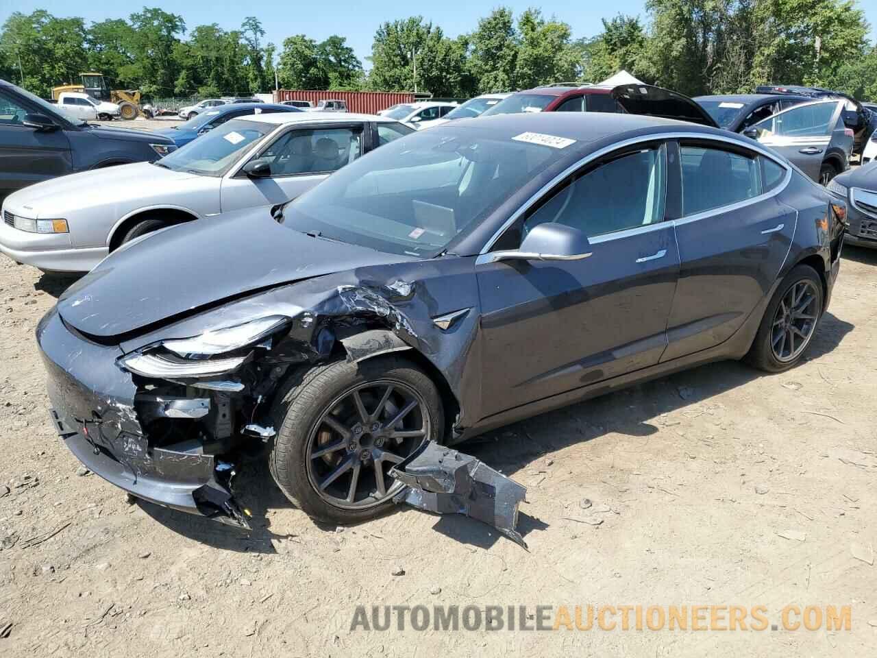 5YJ3E1EA1JF012733 TESLA MODEL 3 2018