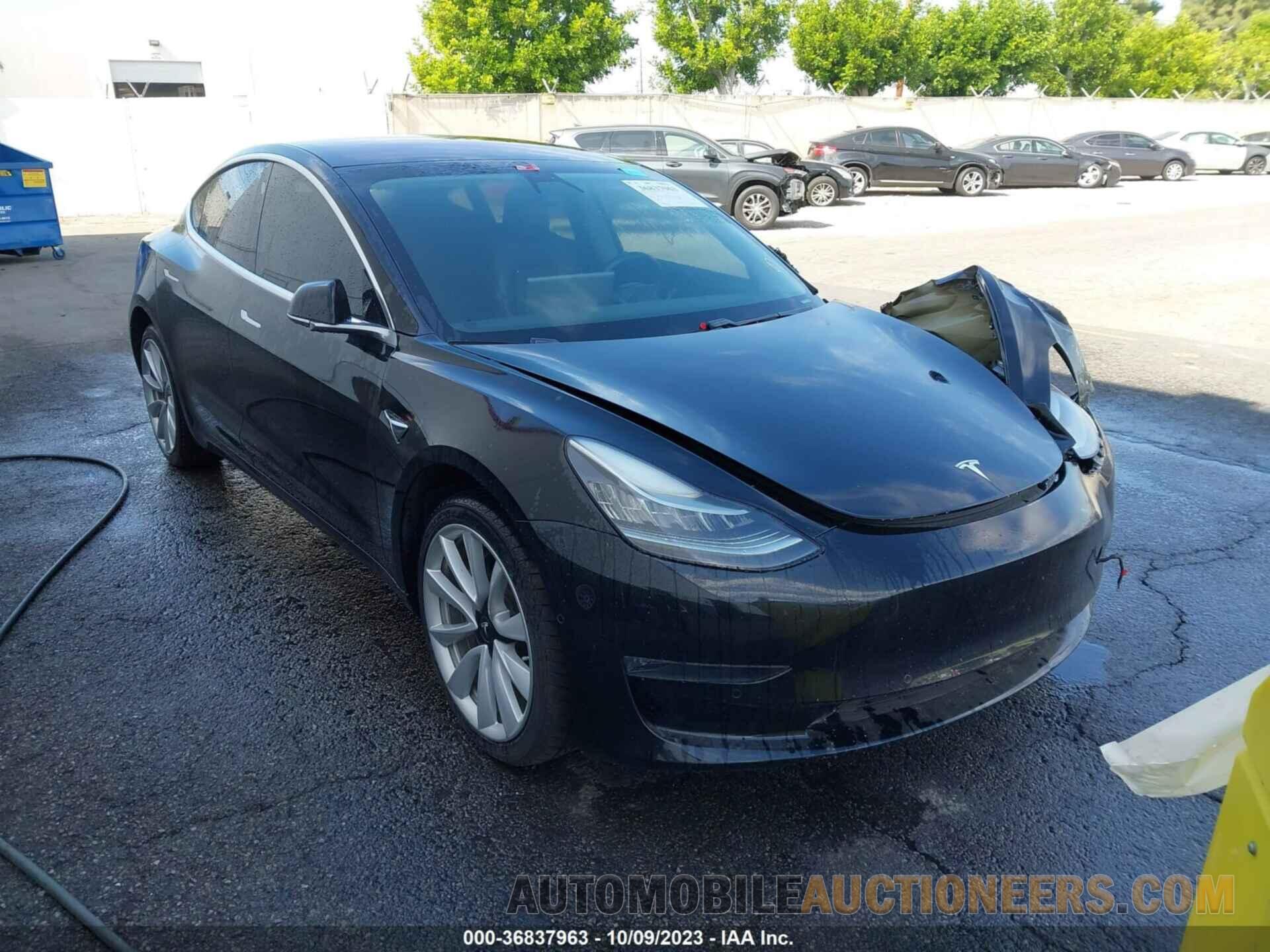 5YJ3E1EA1JF013283 TESLA MODEL 3 2018