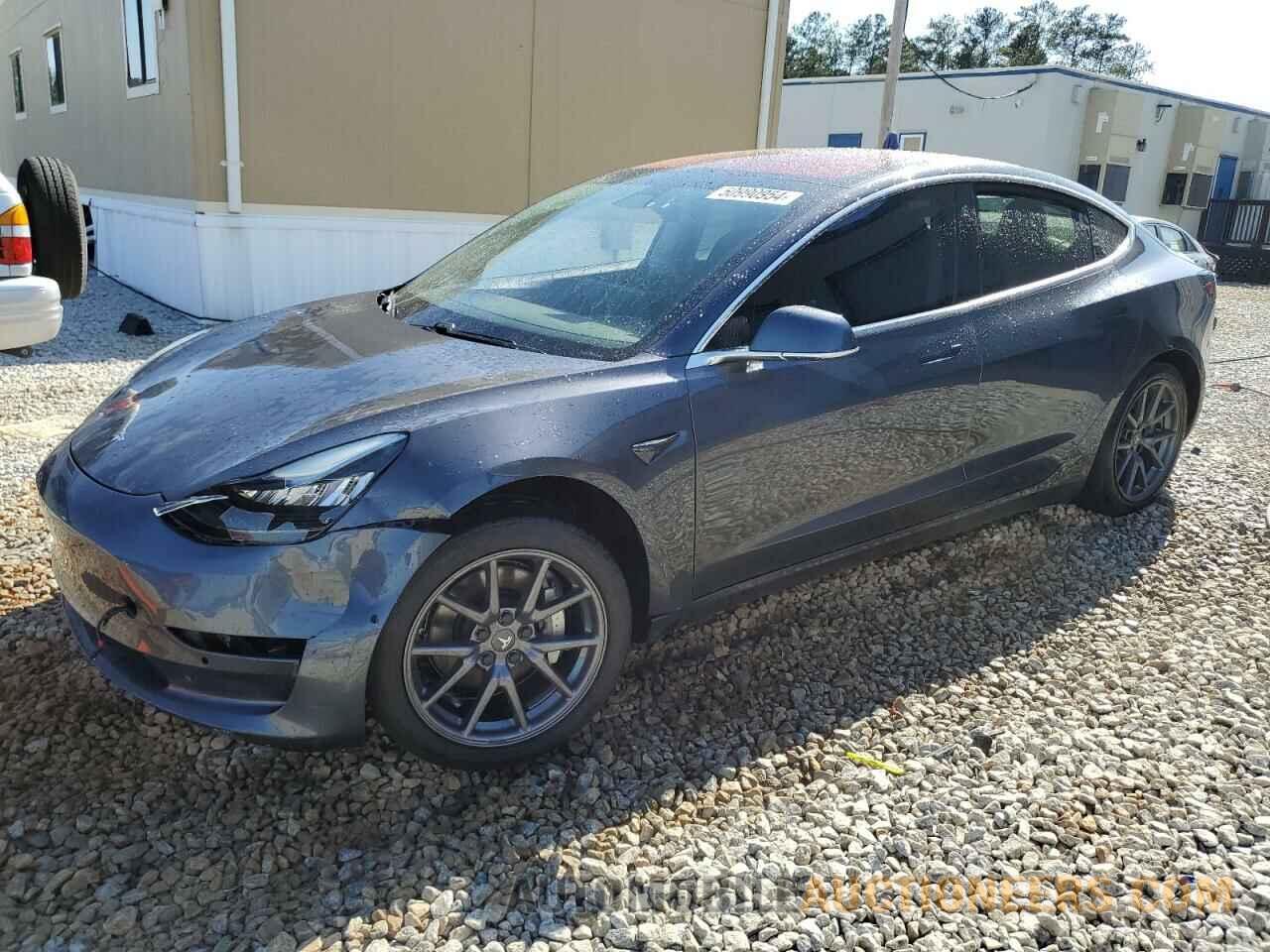 5YJ3E1EA1JF016216 TESLA MODEL 3 2018