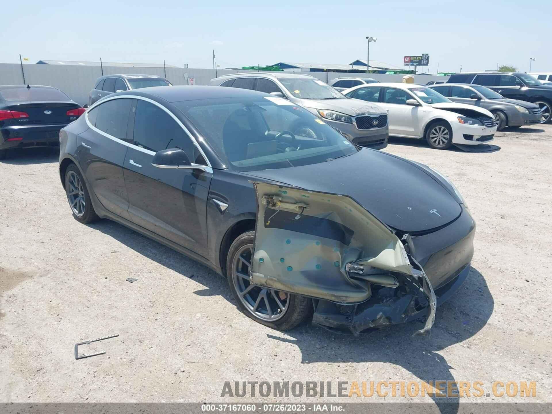 5YJ3E1EA1JF020833 TESLA MODEL 3 2018