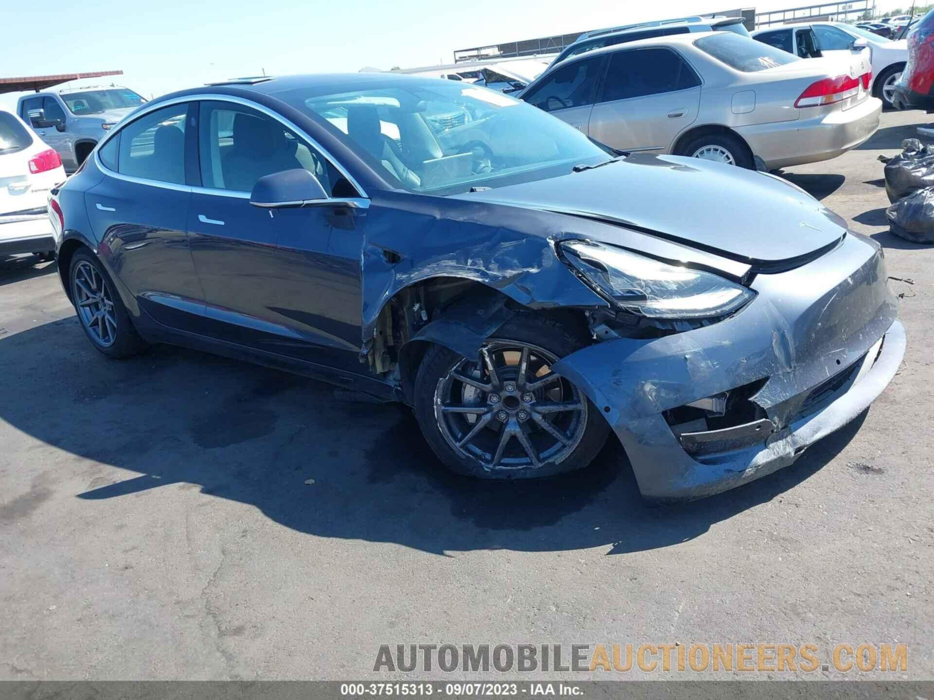 5YJ3E1EA1JF021979 TESLA MODEL 3 2018