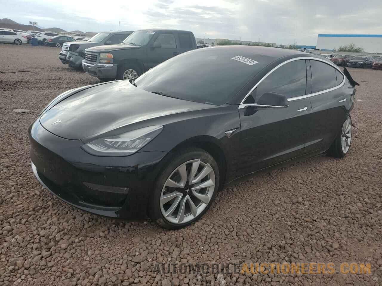 5YJ3E1EA1JF023621 TESLA MODEL 3 2018