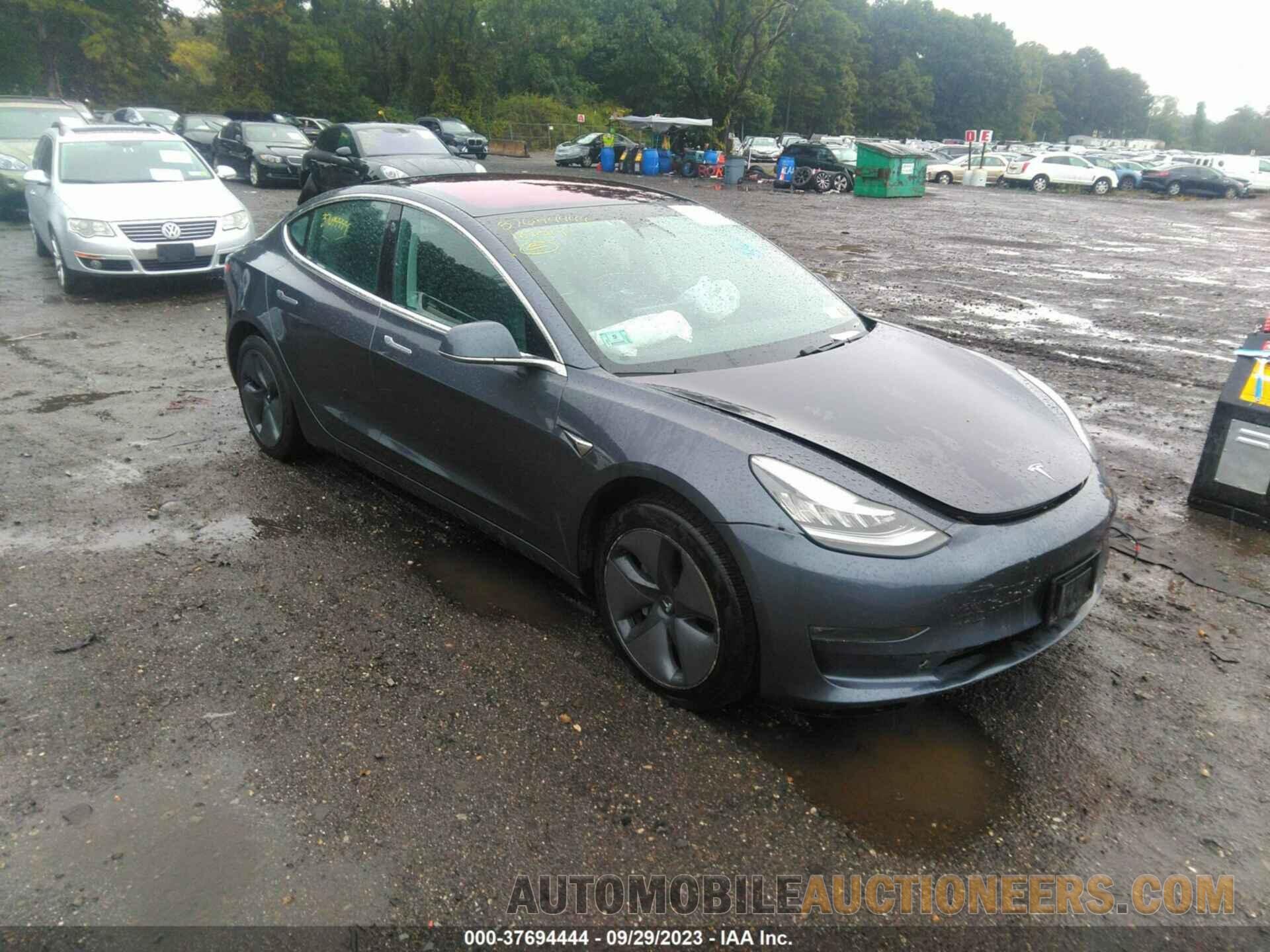 5YJ3E1EA1JF026633 TESLA MODEL 3 2018