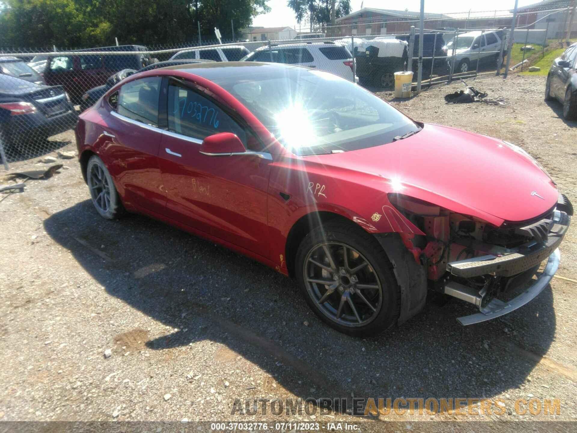 5YJ3E1EA1JF040127 TESLA MODEL 3 2018