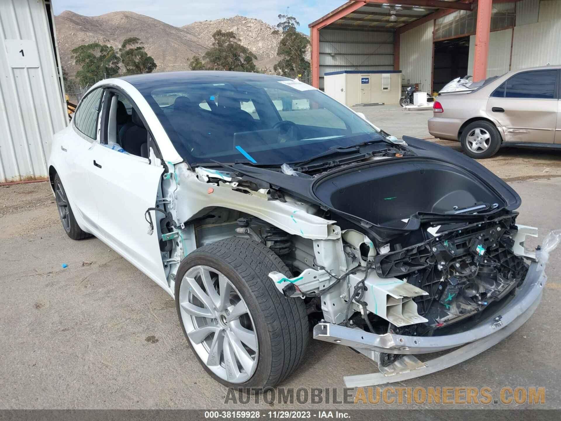 5YJ3E1EA1JF042170 TESLA MODEL 3 2018