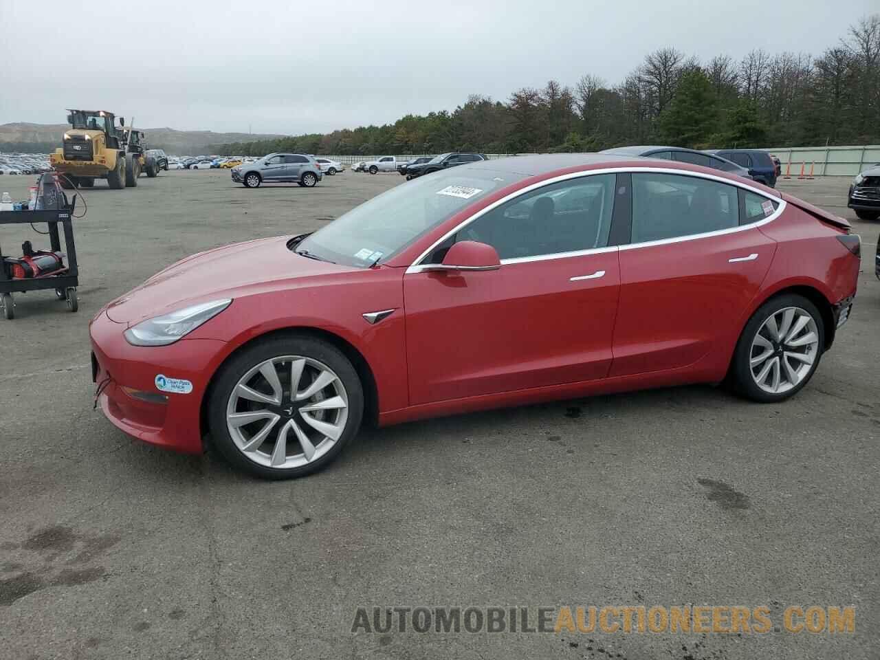 5YJ3E1EA1JF047627 TESLA MODEL 3 2018