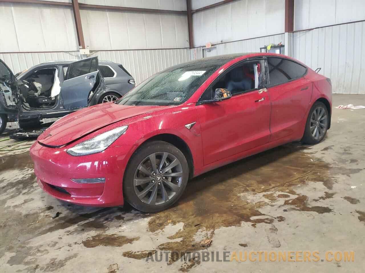 5YJ3E1EA1JF058238 TESLA MODEL 3 2018