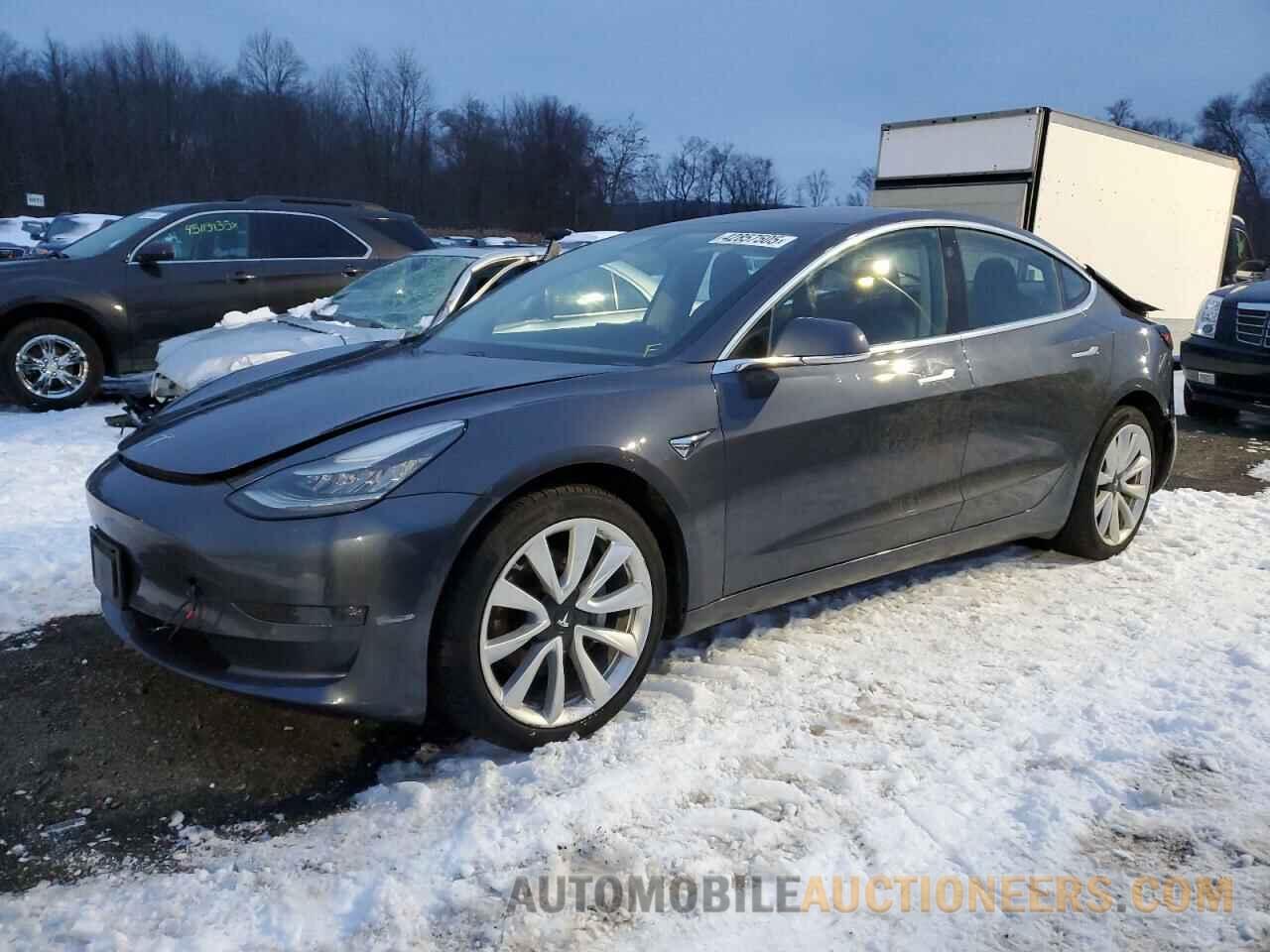 5YJ3E1EA1JF059292 TESLA MODEL 3 2018