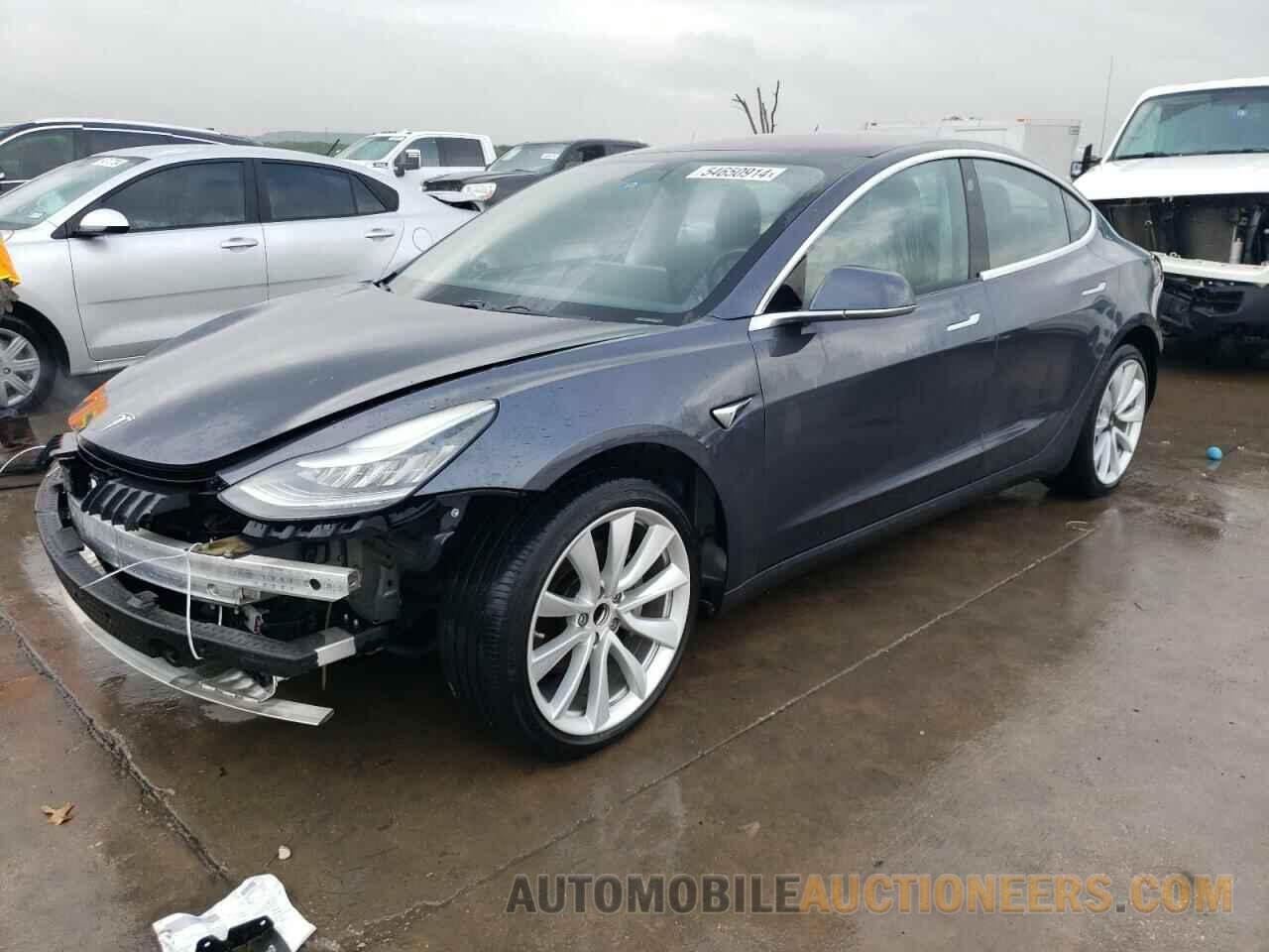 5YJ3E1EA1JF059440 TESLA MODEL 3 2018