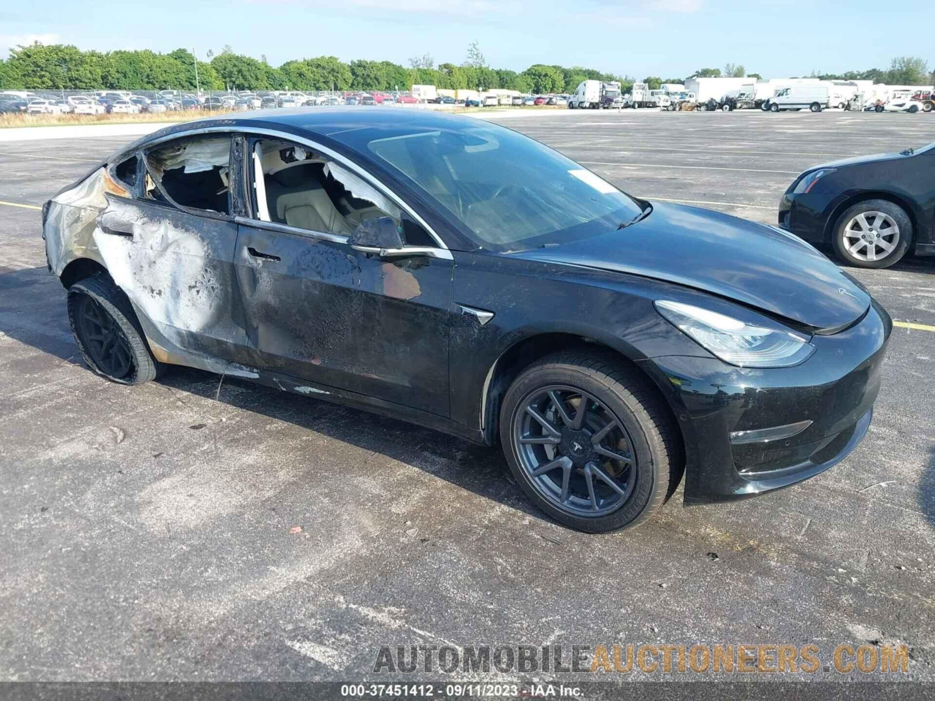 5YJ3E1EA1JF062001 TESLA MODEL 3 2018