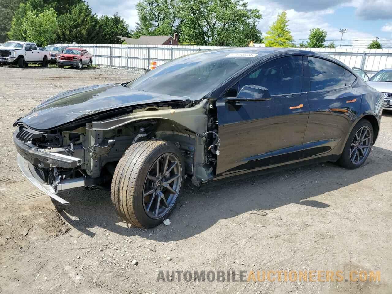 5YJ3E1EA1JF108815 TESLA MODEL 3 2018