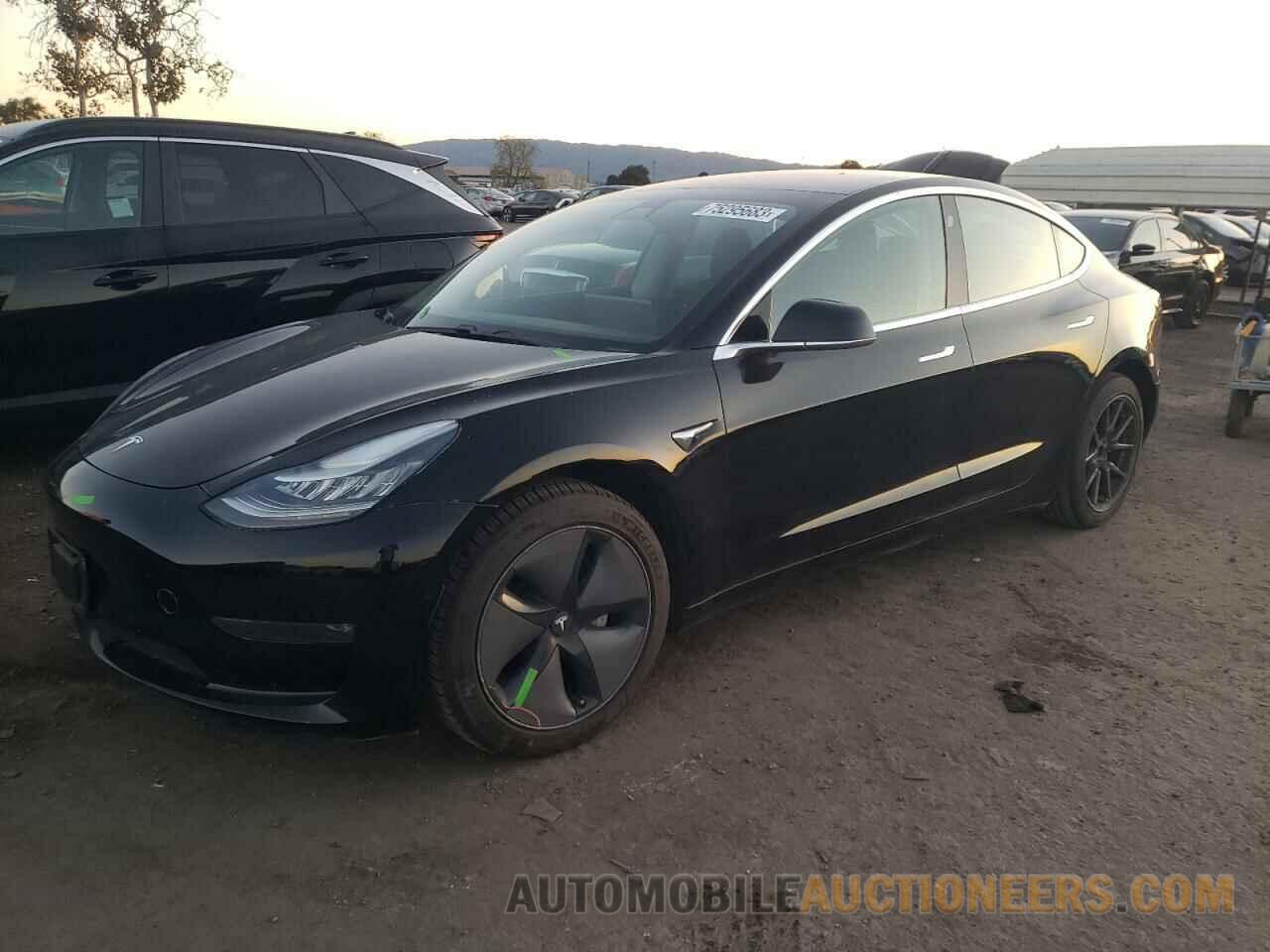 5YJ3E1EA1JF151776 TESLA MODEL 3 2018