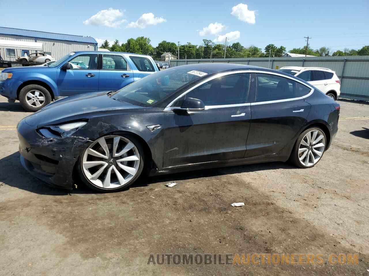 5YJ3E1EA1JF156511 TESLA MODEL 3 2018