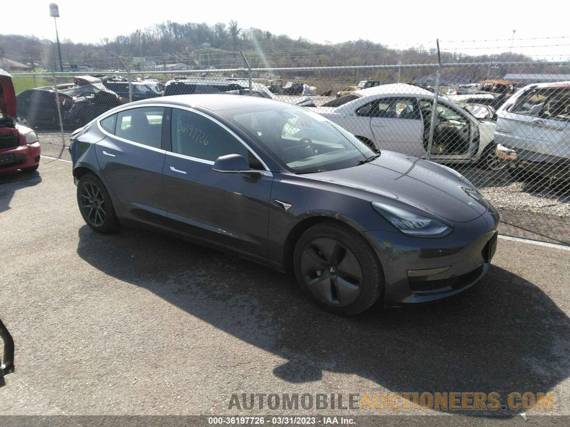 5YJ3E1EA1JF157612 TESLA MODEL 3 2018