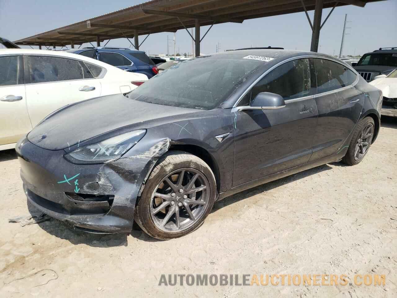 5YJ3E1EA1JF158761 TESLA MODEL 3 2018