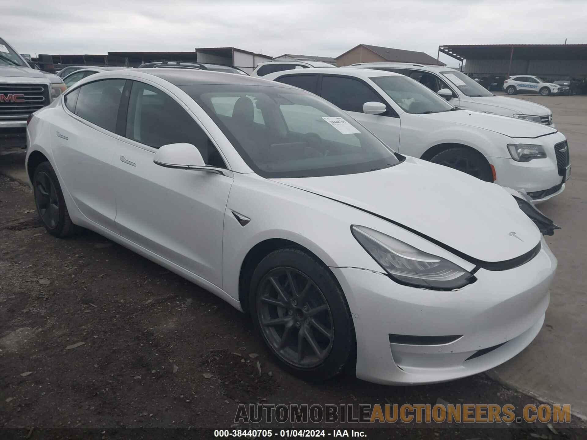 5YJ3E1EA1JF162373 TESLA MODEL 3 2018